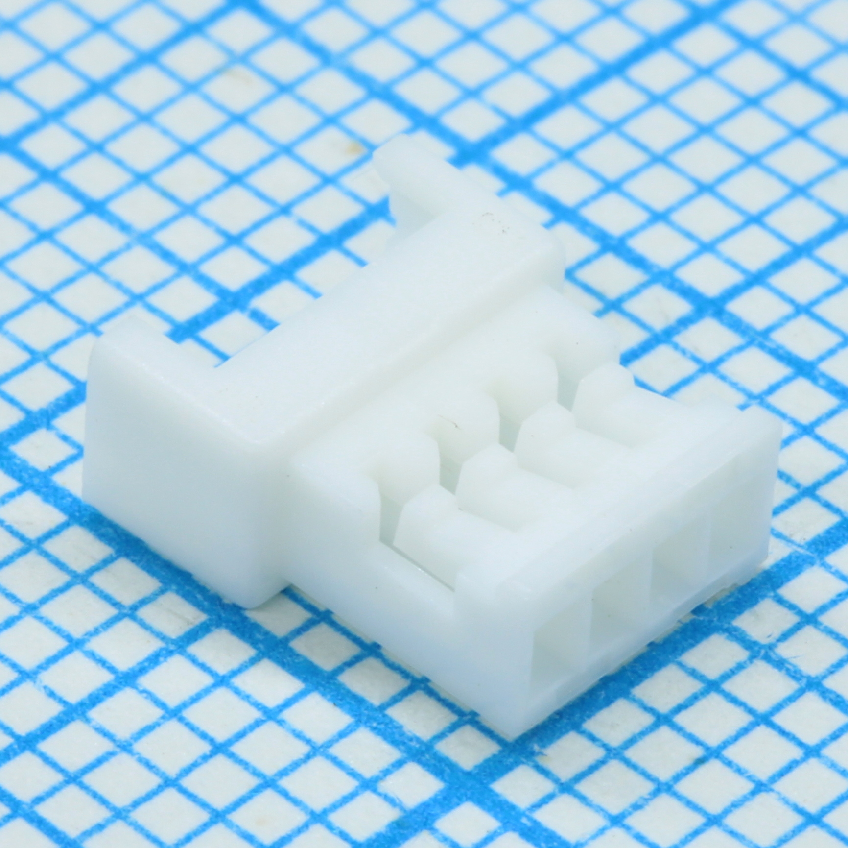 510470400 - Корпус разъема вилка 4 контакта шаг 1.25мм монтаж на кабель пакет-россыпь