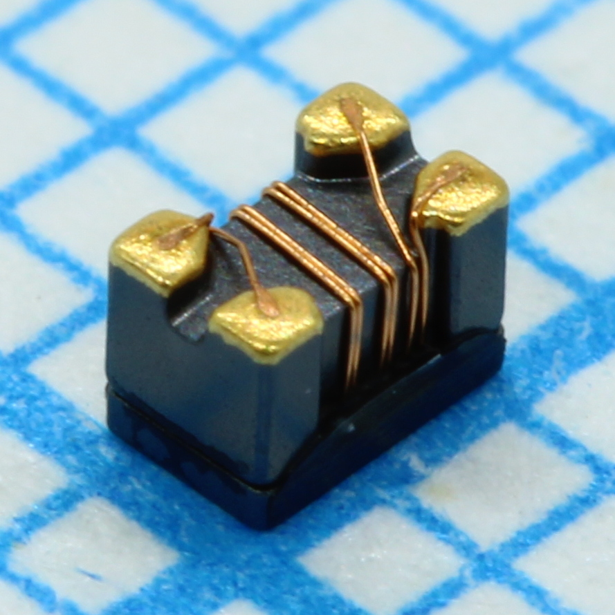 0805USB-901MLC - Дроссель сизфазный высокочастотный SMD 90 нГн 500 мА