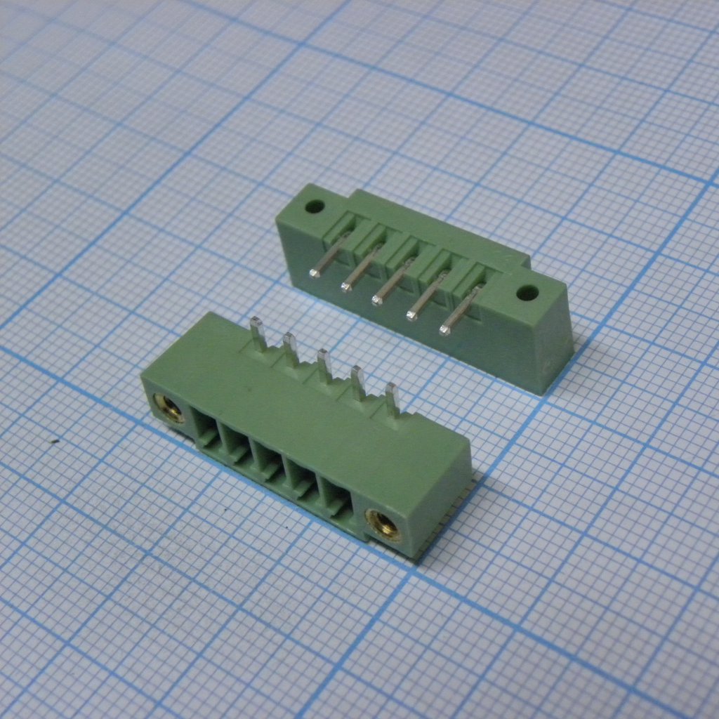 15EDGRM-3.5-05P-14-00A(H) - Разъемный клеммный блок на плату, 5 контактов. Серия 15EDGRM-3.5