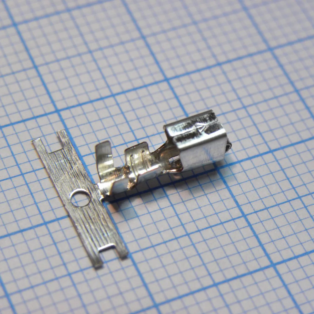 T-DS1073-SC600 - Контакты для разъемов серии VH (F)