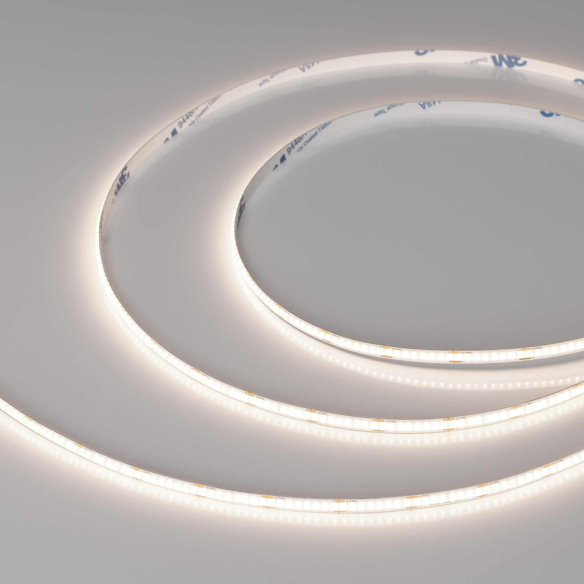 Лента COB-X400-5mm 24V Day4000 (7.2 W/m, IP20, CSP, 5m) 039735 - Лента COB сплошной засветки без видимых светодиодов. Светодиоды CSP 400 шт/м. Цвет свечения ДНЕВНОЙ 4000K, высокий индекс цветопередачи CRI>90, угол 180°. Мощность 7.2 Вт/м, питание 24 В. Ра