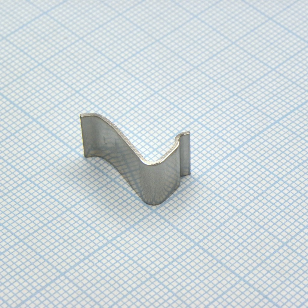 THFU 1 - Скоба прижимная для транзисторов к радиаторам SK480 SK481 SK482 SK483 SK487 SK489 SK490 SK492 SK495 SK499 SK512 SK514 SK573 SK574 SK575 SK576 SK589 SK593 SK617 SK637 SK638 SK639, сила пружины 60Н