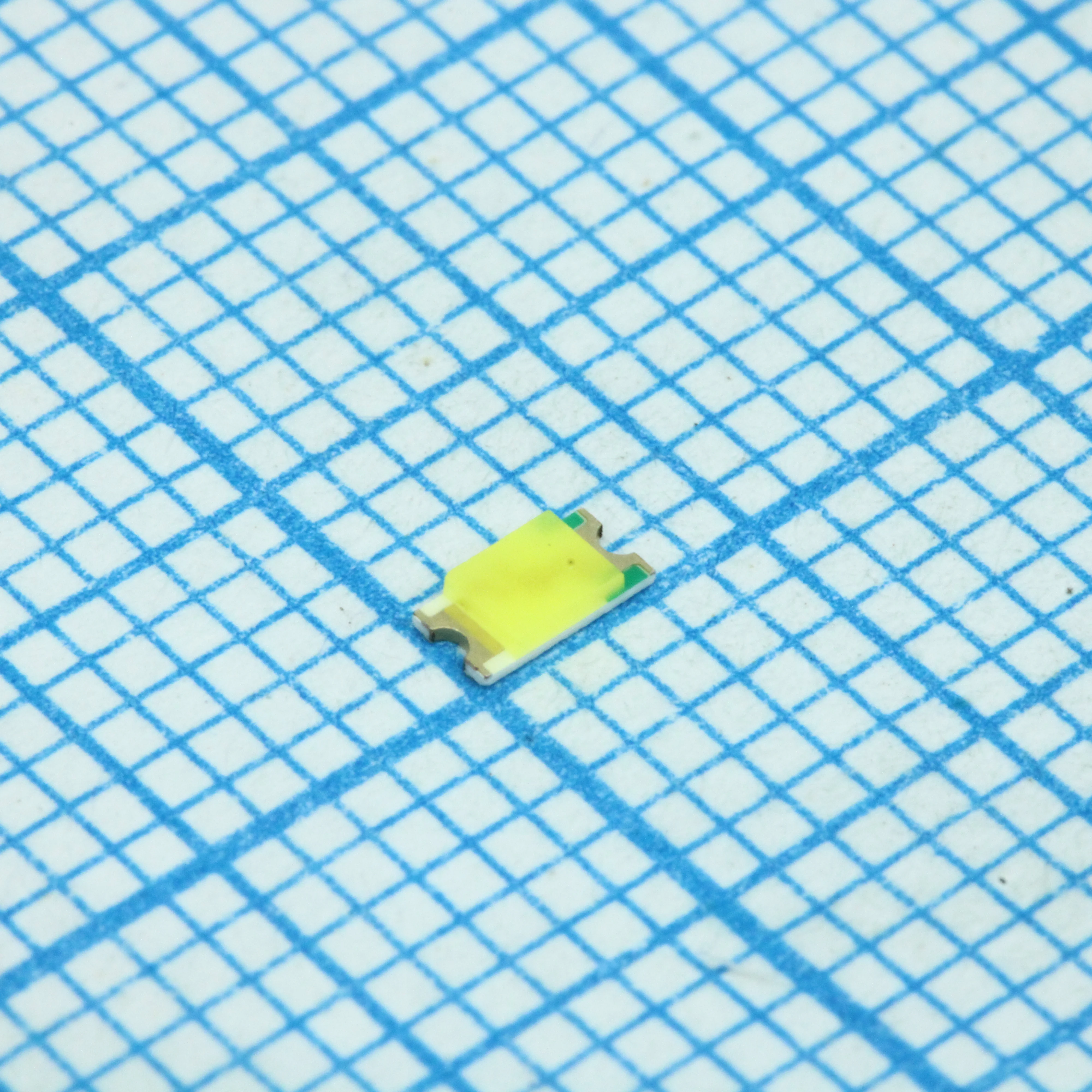 HL-PC-3216H233W (6500K) - Светодиод smd 3,2х1,6мм/белый/6500K/1000-1300мкд/2.8-3.4v, If=20mA/130°