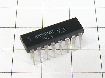 Микросхема К555ИД7