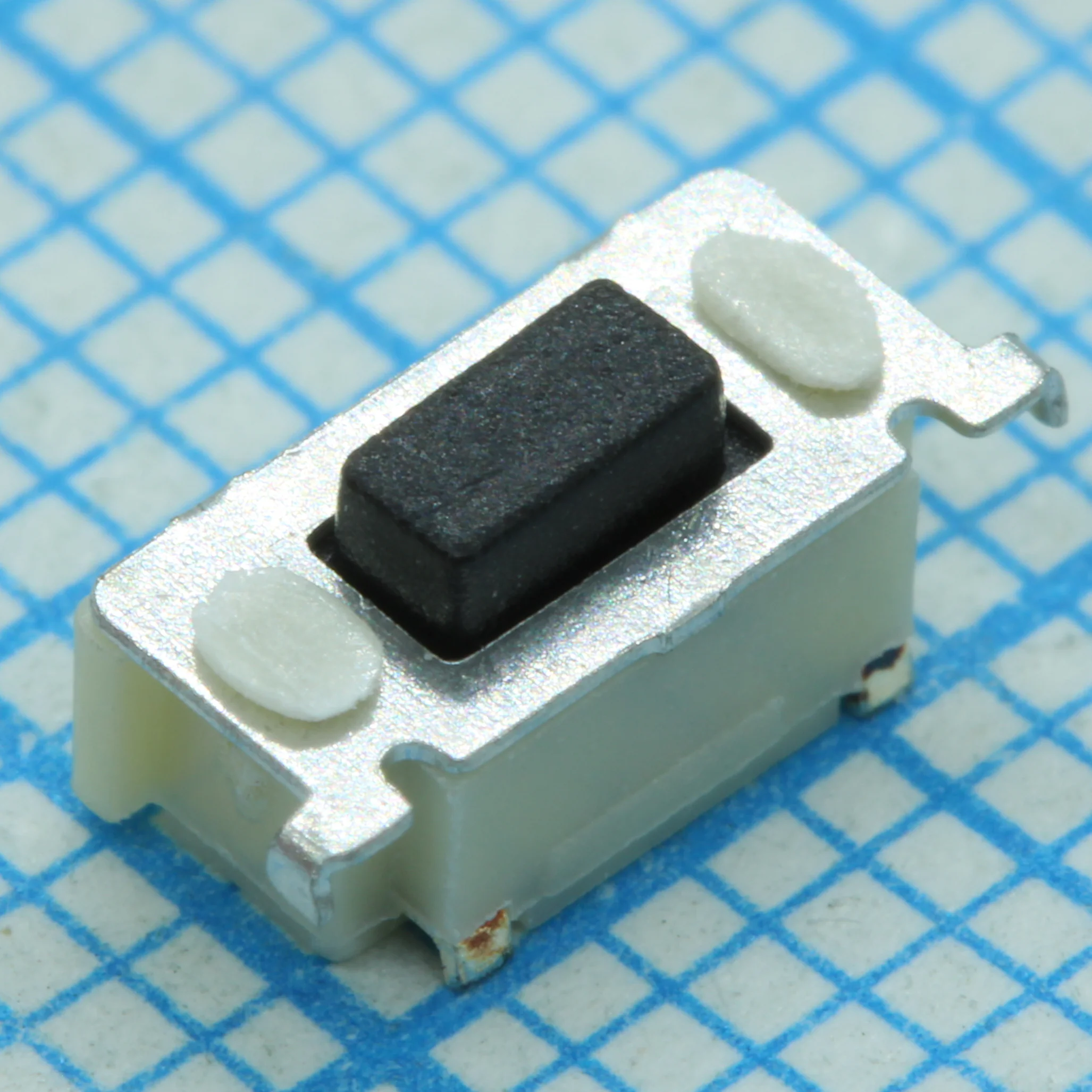 TL3330AF260QG - Кнопка тактильная N.O. SPST прямоугольная 0.05А 12В 2.55Н SMD