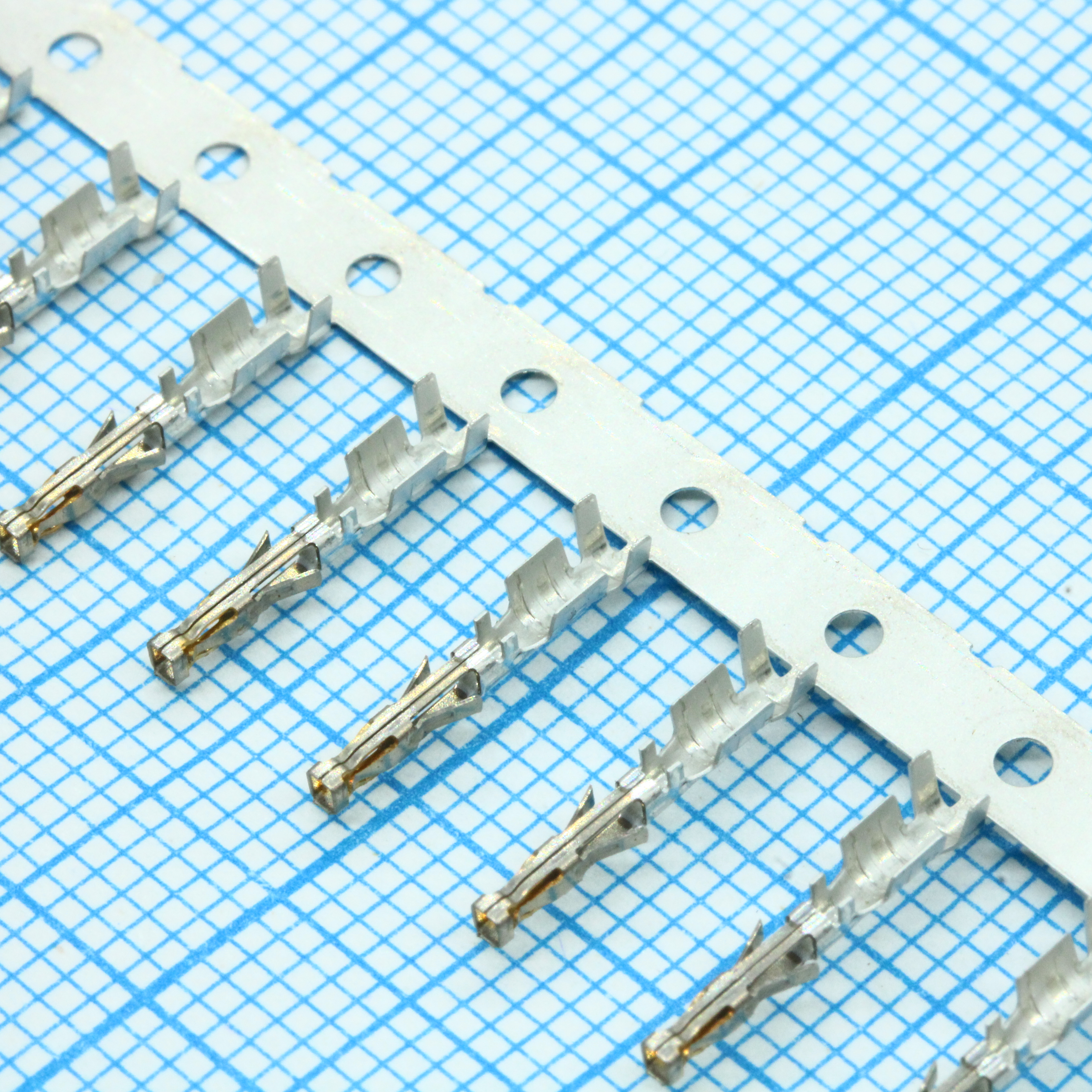 462350001 - Контакт, Micro-Fit 3.0™, Серия 43030, Гнездо, Обжим, 20-24 AWG рейка
