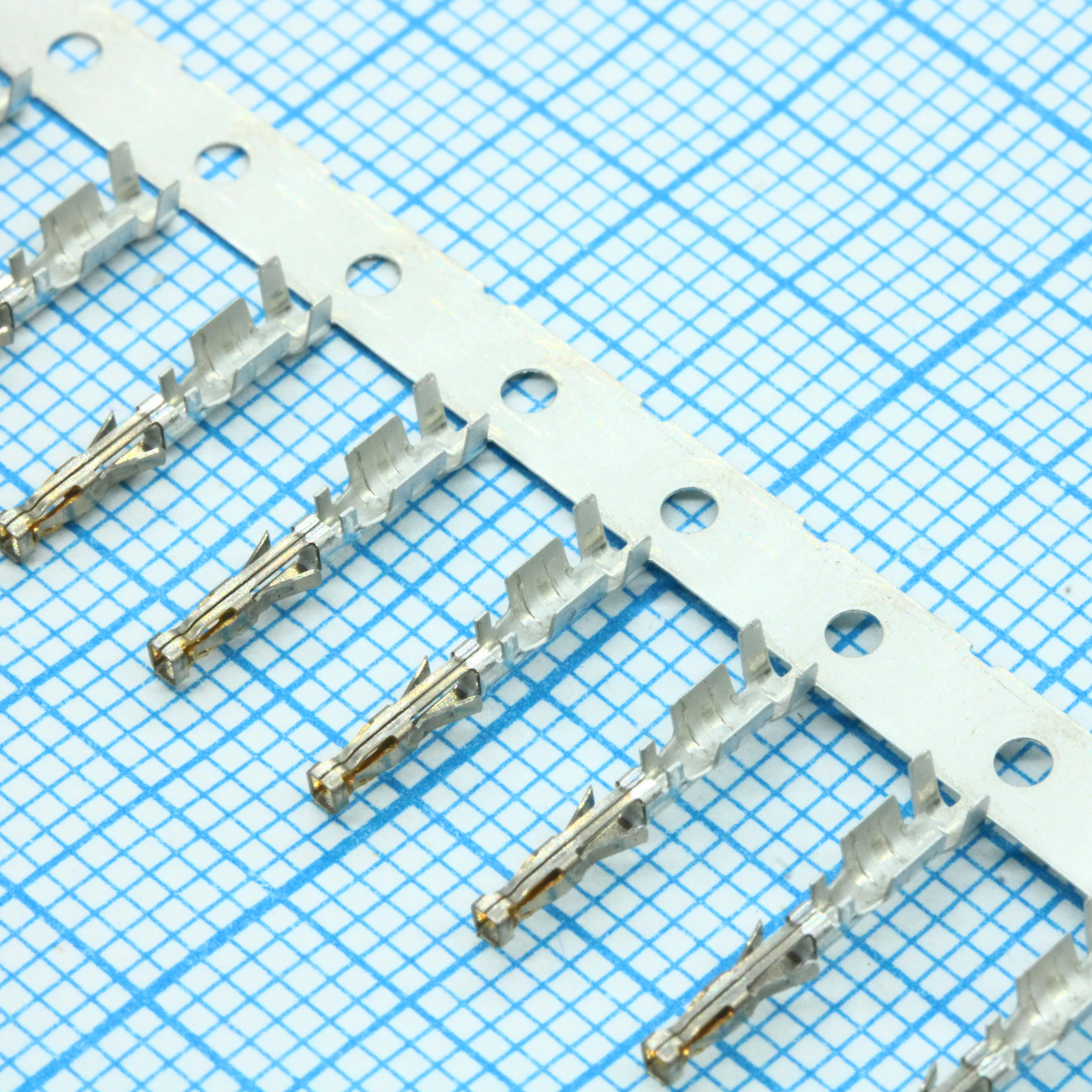 462350001 - Контакт, Micro-Fit 3.0™, Серия 43030, Гнездо, Обжим, 20-24 AWG рейка