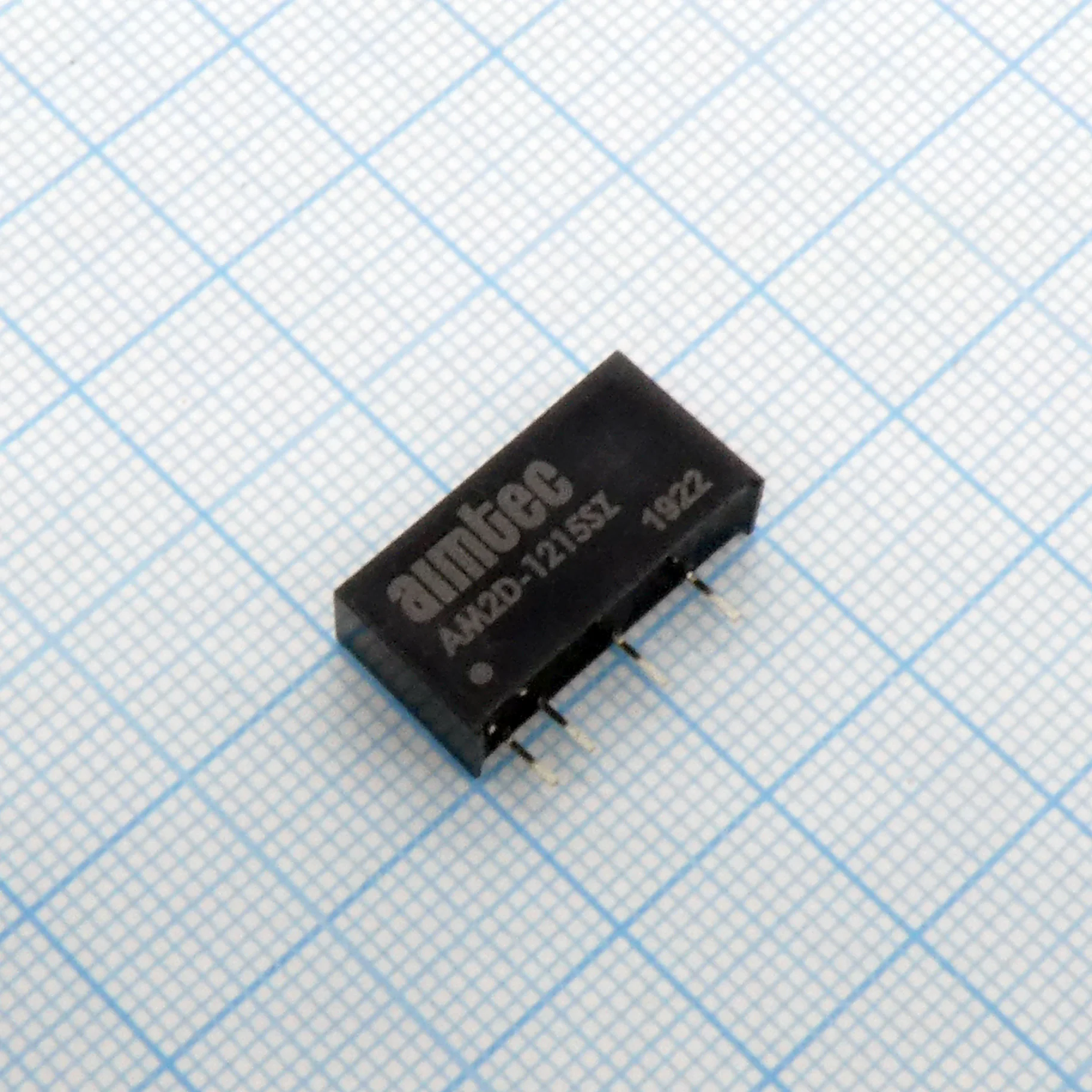 AM2D-1215SZ - DC/DC, 2Вт, вход 10.8…13.2В, выход 15В/0.134А, изоляция 1000В DC, КПД 82%, максимальная емкостная нагрузка не более 470мкФ, SIP7, 19.5x6x10мм, -40…85°C, пластик