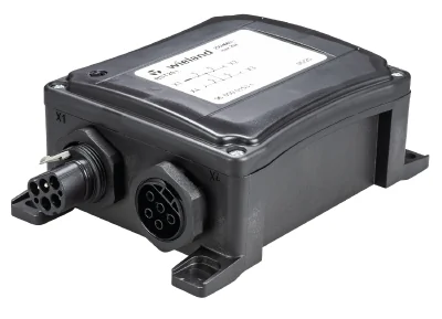 Коробка 96.050.0153.1 - Распределительный блок, серия RST Classic, IP68(69k), 5 полюсов, 1 вход / 3 выхода, номинальные характеристики: 250/400V, 20A,  с монтажными фланцами, цвет: черный, серия RST Classic
