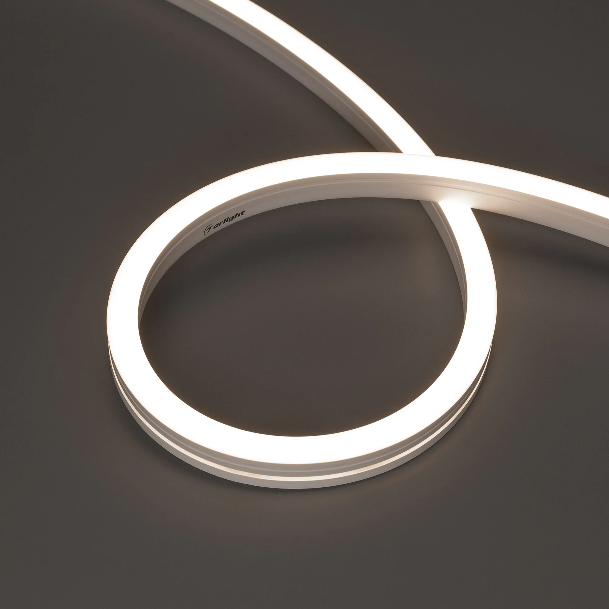 Лента герметичная MOONLIGHT-SIDE-A140-12x17mm 24V Day4000 (9.6 W/m, IP67, 5m, wire x2) 038797 - Гибкая герметичная лента (неон серии MOONLIGHT), сечение 12х17 мм. Светодиоды SMD 2835 140 шт/м. Цвет свечения ДНЕВНОЙ (4000 К), индекс цветопередачи CRI>90, с
