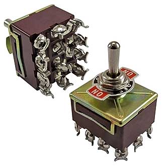 KN3B-403A - Тумблер ON-OFF-ON (12c) 3А 250В