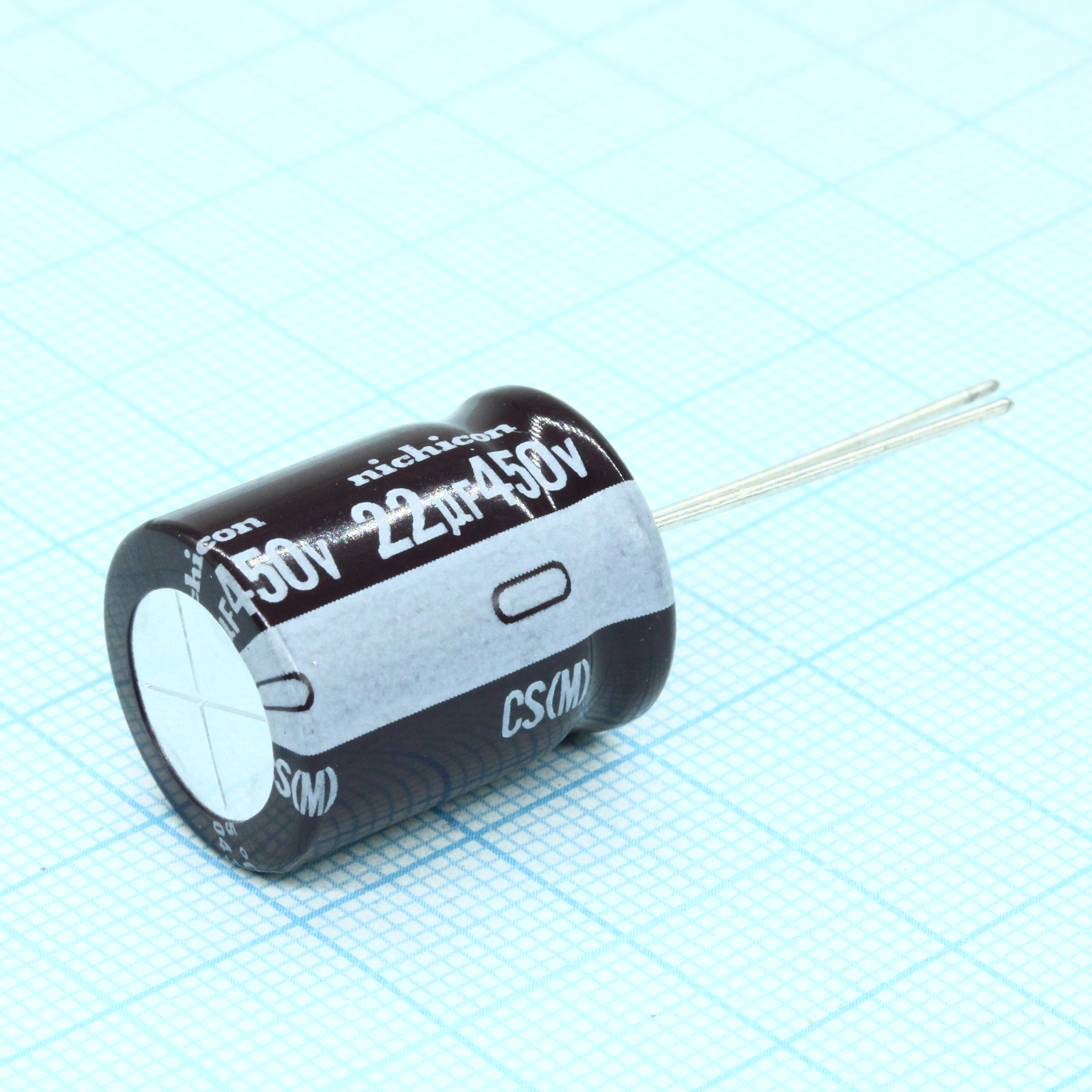 UCS2W220MHD - Конденсатор алюминиевый электролитический 22мкФ 450В ±20% (16 X 20мм) радиальный 7.5мм 730мА 10000час 105°С россыпь