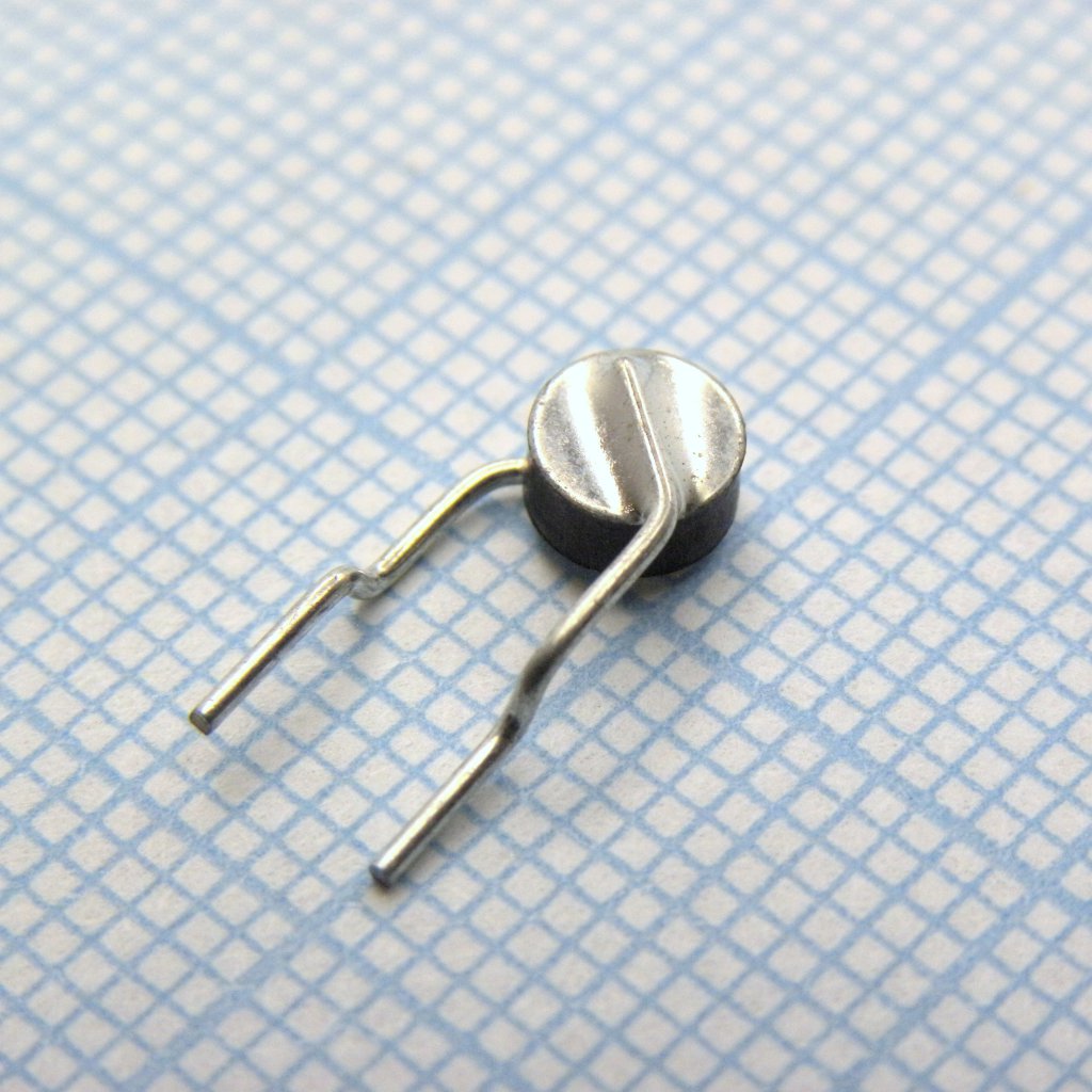 LB080UF - Самовосстанавливающийся предохранитель PTC 0.08A(hold) 0.16A(trip) 250V 3A 1W 4s 14Ohm, радиальные выводы, 4.8 X 9.3 X 3.8mm, россыпью