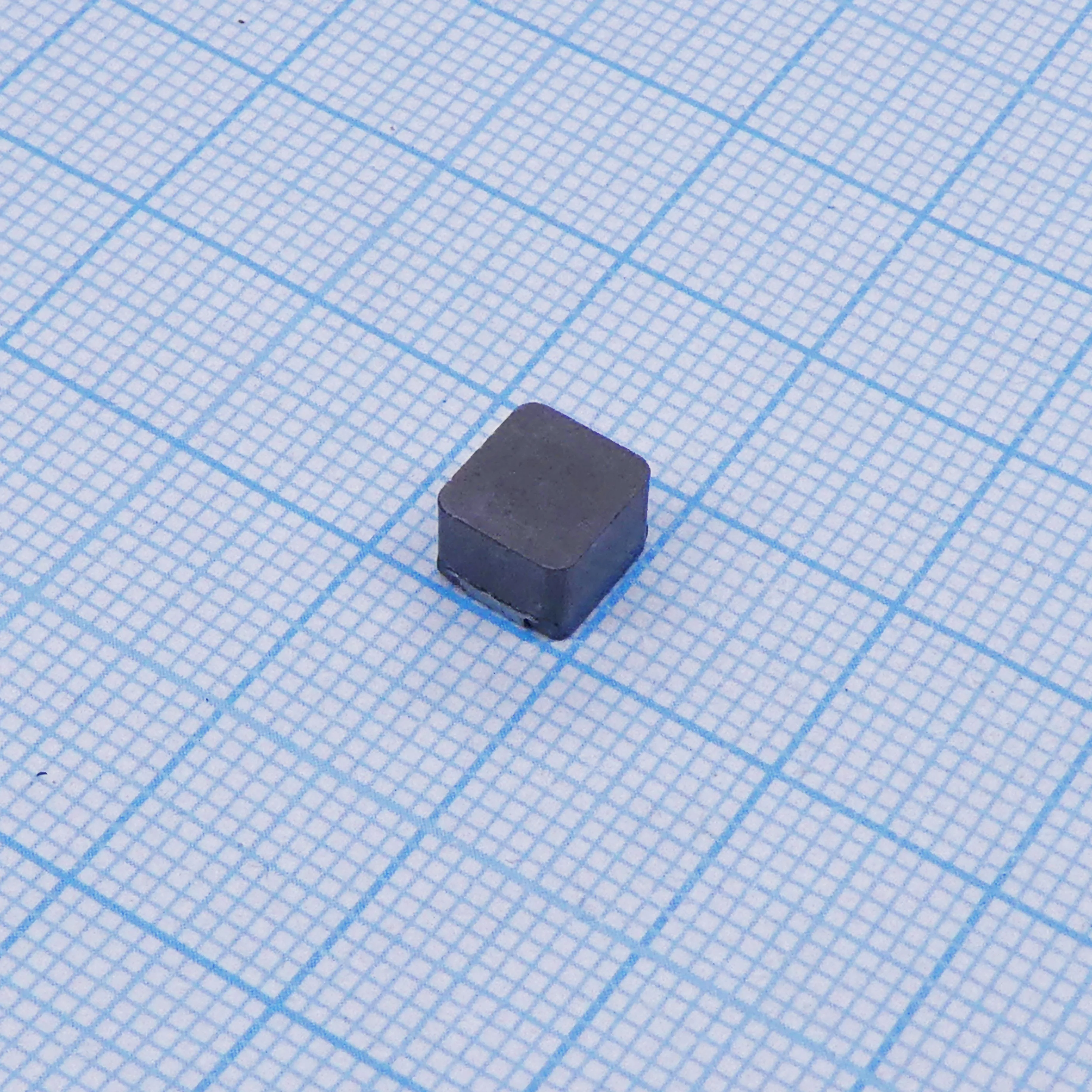 IHLP2525EZER100M01 - ЧИП-индуктивность экранированная 10мкГн ±20% 4,5A 71,3мОм  2525 лента на катушке