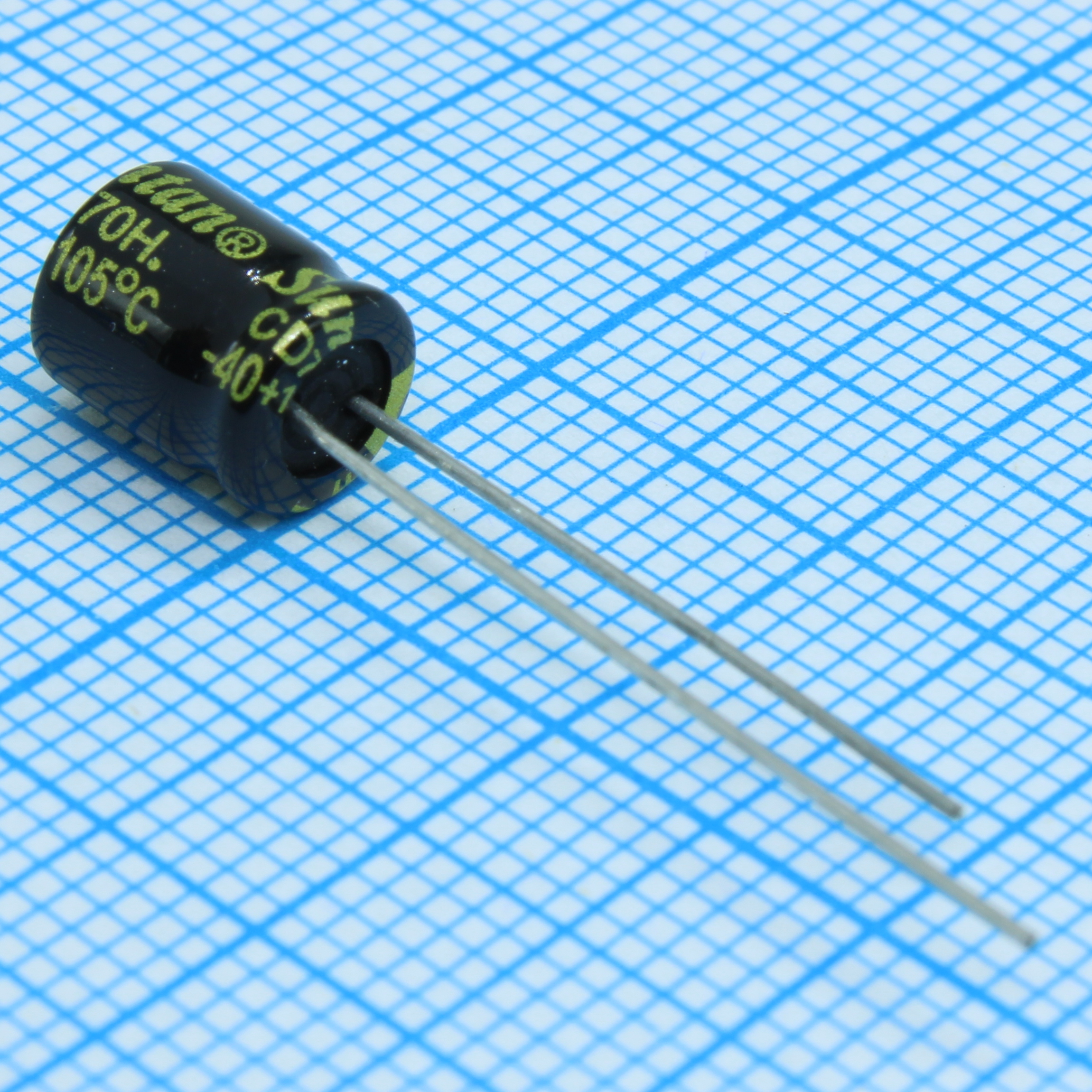 TS13DC1E101MSB0A0R - Конденсатор алюминиевый электролитический радиальный 100мкФ 25В ±20% 6.3*7 P:2.5мм 1000чв 105°C