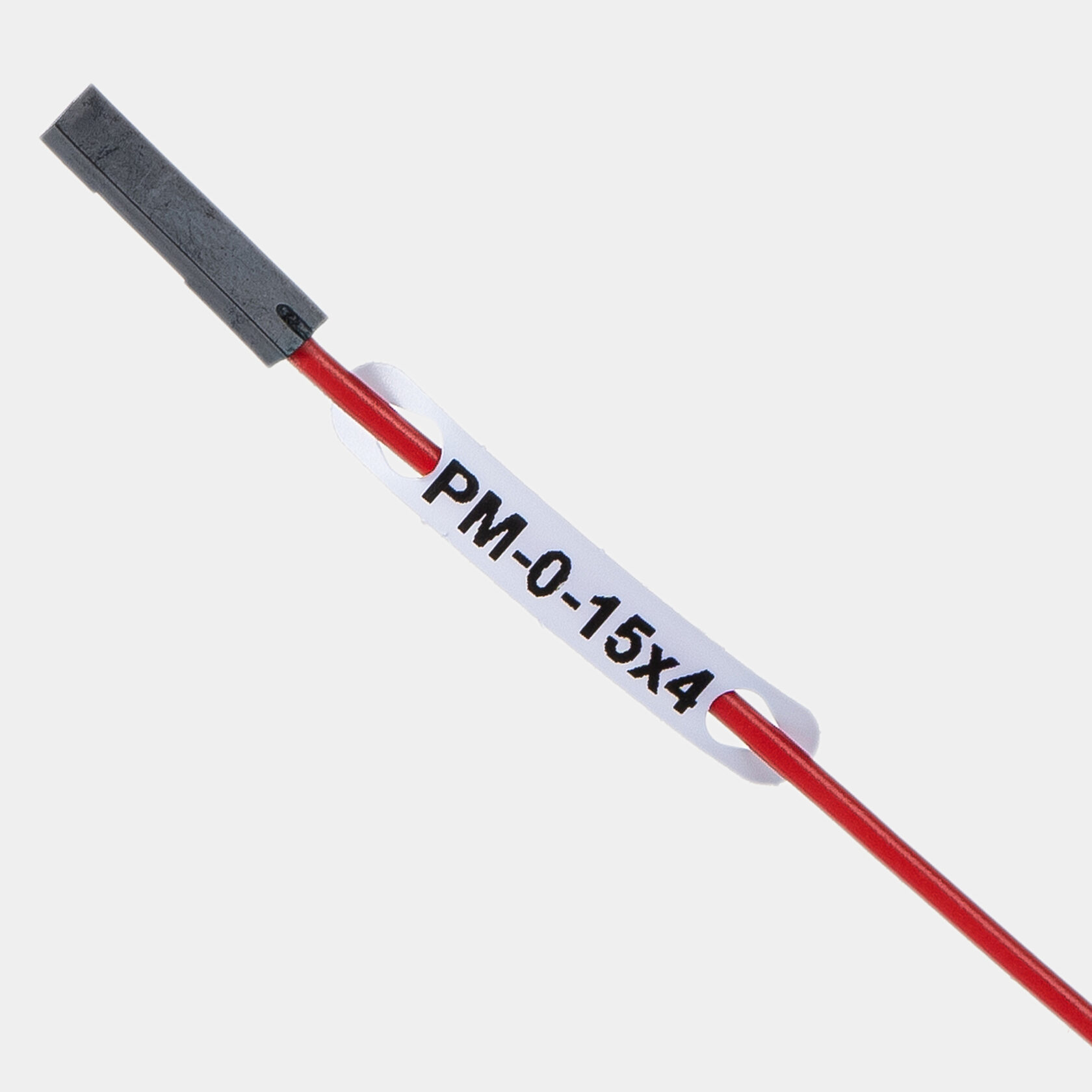 Маркер продеваемый PM-0-15x4 W - Продеваемый маркер, для провода сечением до 1 мм кв., диаметром до 2,6 мм, размер 15х4 мм, цвет белый, в упаковке 3000 маркеров