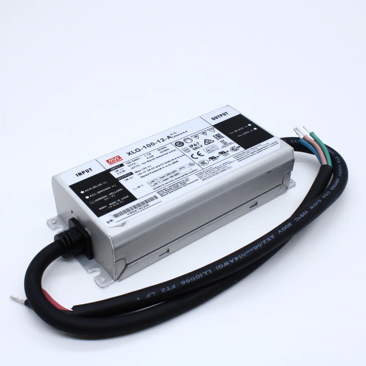 XLG-100-12-A - AC-DC, 96Вт, IP67, вход 90…305В AC, 47…63Гц, ККМ, выход 8А/8.4…12В, изоляция 3750В AC, в кожухе 150х63х32мм, -40…+90°С (корпус), встр. потенциометр