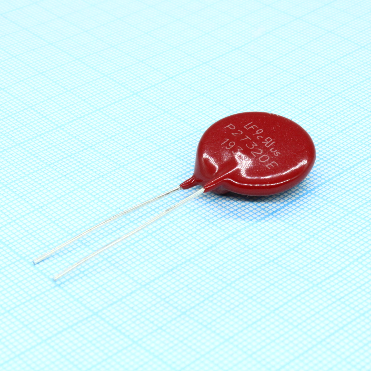 TMOV20RP320E - Варистор 320VAC/420VDC 10000A 561V + термопредохранитель монтаж в отверстие радиальный россыпь