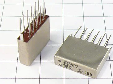Микросхема 235УР3