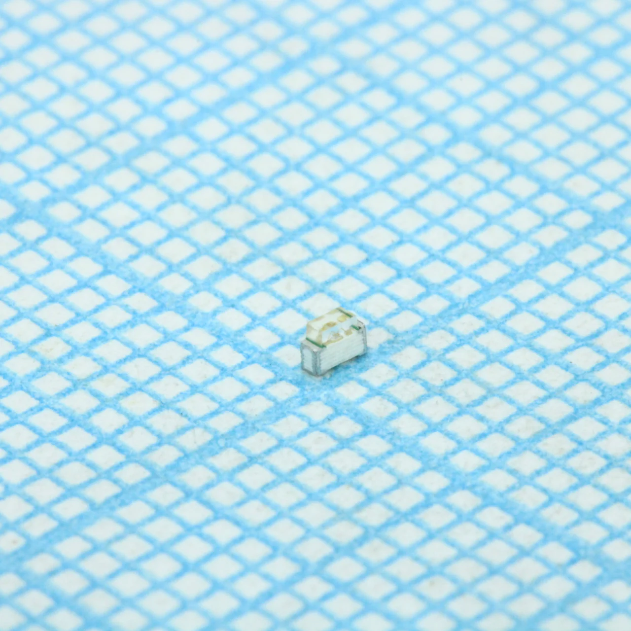 LTST-S270TBKT - Светодиод smd 1,65х1,15мм/синий/470нм/28-180мкд/прозрачный/130° 20mA боковой монтаж