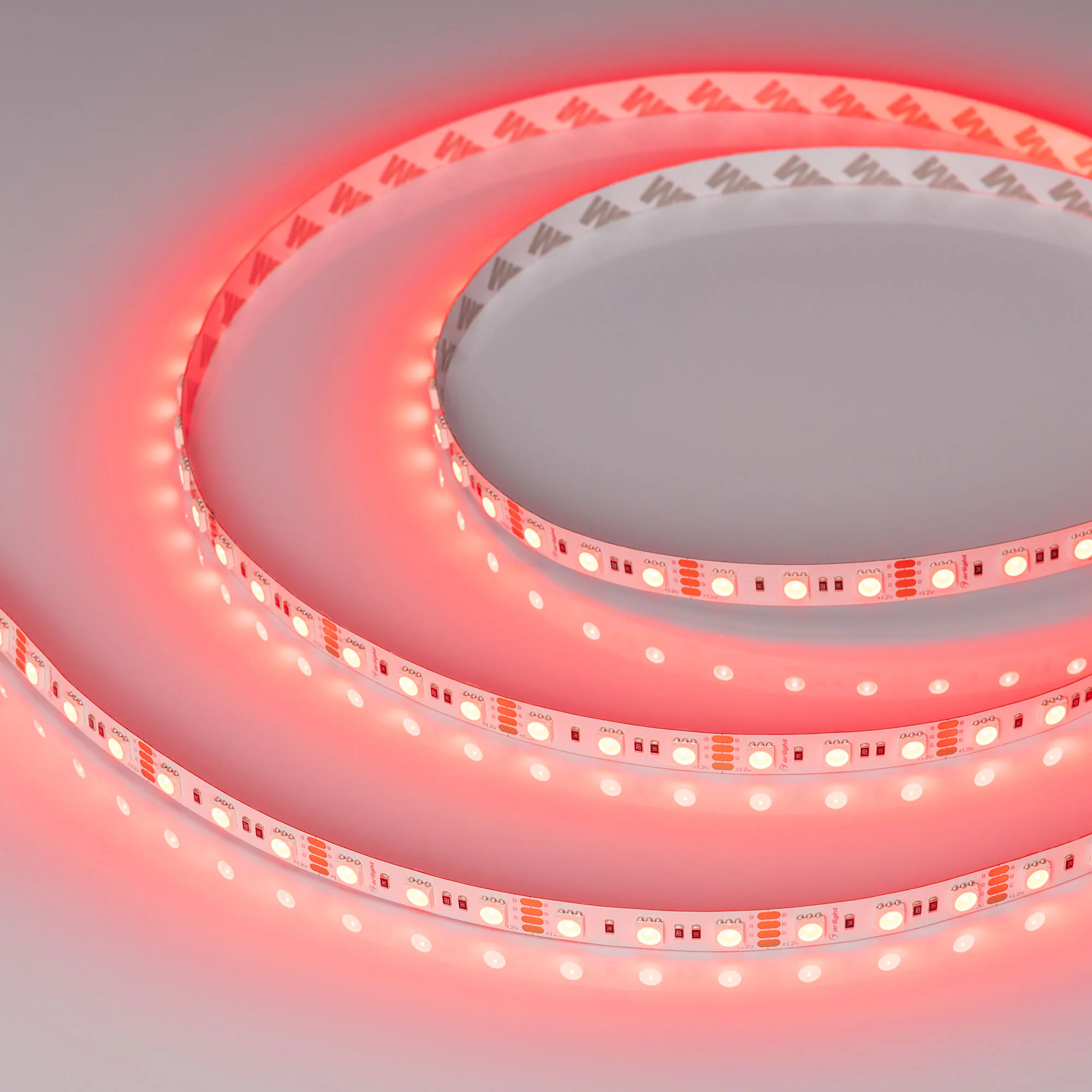 Лента RT-B72-10mm 12V RGB (15 W/m, IP20, 5060, 5m) 016246(2) - Светодиодная лента RT-B72, открытая. Светодиоды 5060, 72 шт/м (360 шт на 5 м), белая плата, ширина 10 мм, скотч 3M. Цвет RGB, угол 120°. Питание 12V, мощность 15 Вт/м (75 Вт на 5 м). Размеры 5
