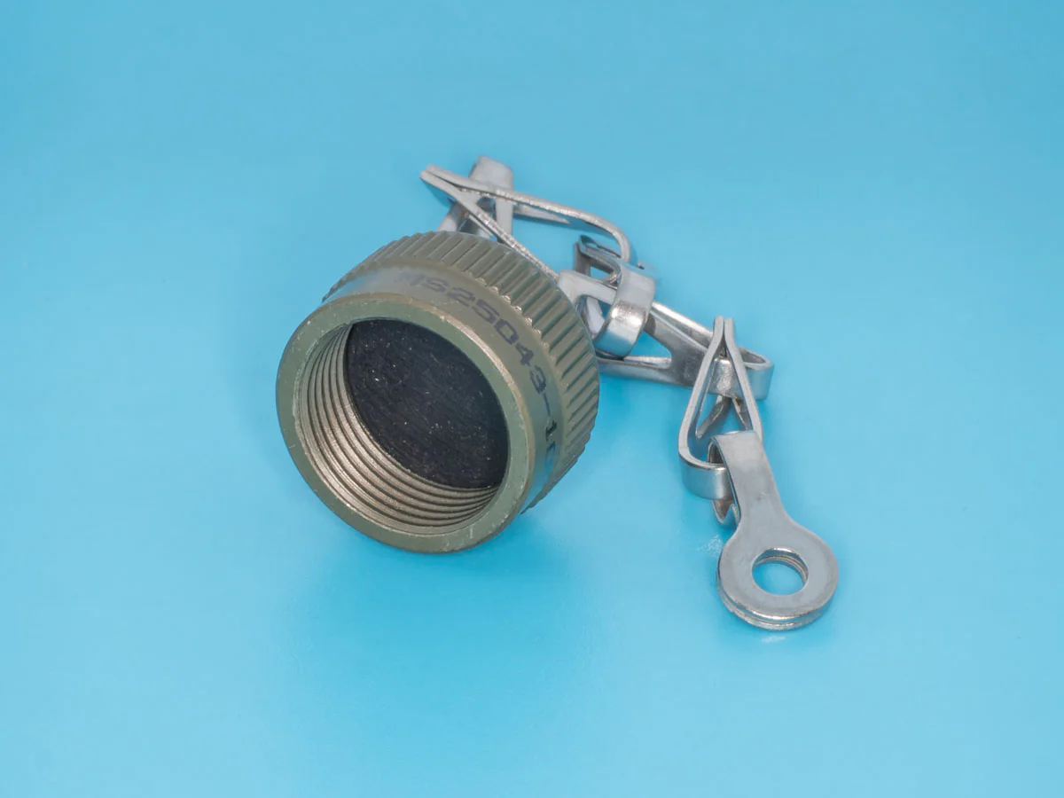 MS 25043-10 - Заглушка серии MS для разъема тип 10S, 10SL на блок