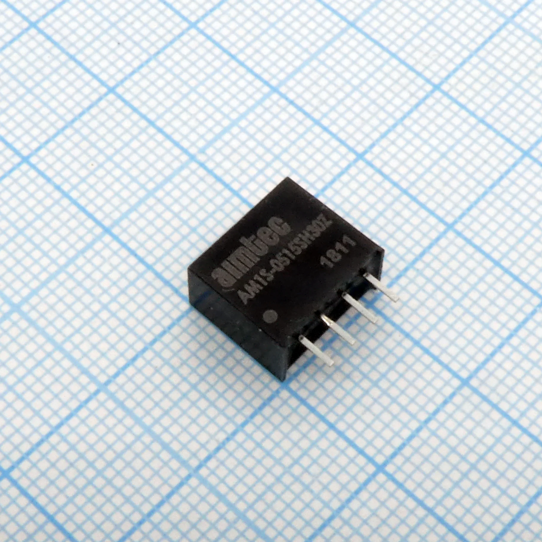 AM1S-0515SH30Z - DC/DC, 1Вт, вход 4.5…5.5В, выход 15В/0.067А, изоляция 3000В DC, КПД 82%, максимальная емкостная нагрузка не более 220мкФ, SIP4, 11.68x6x9.7мм, -40…85°C, пластик