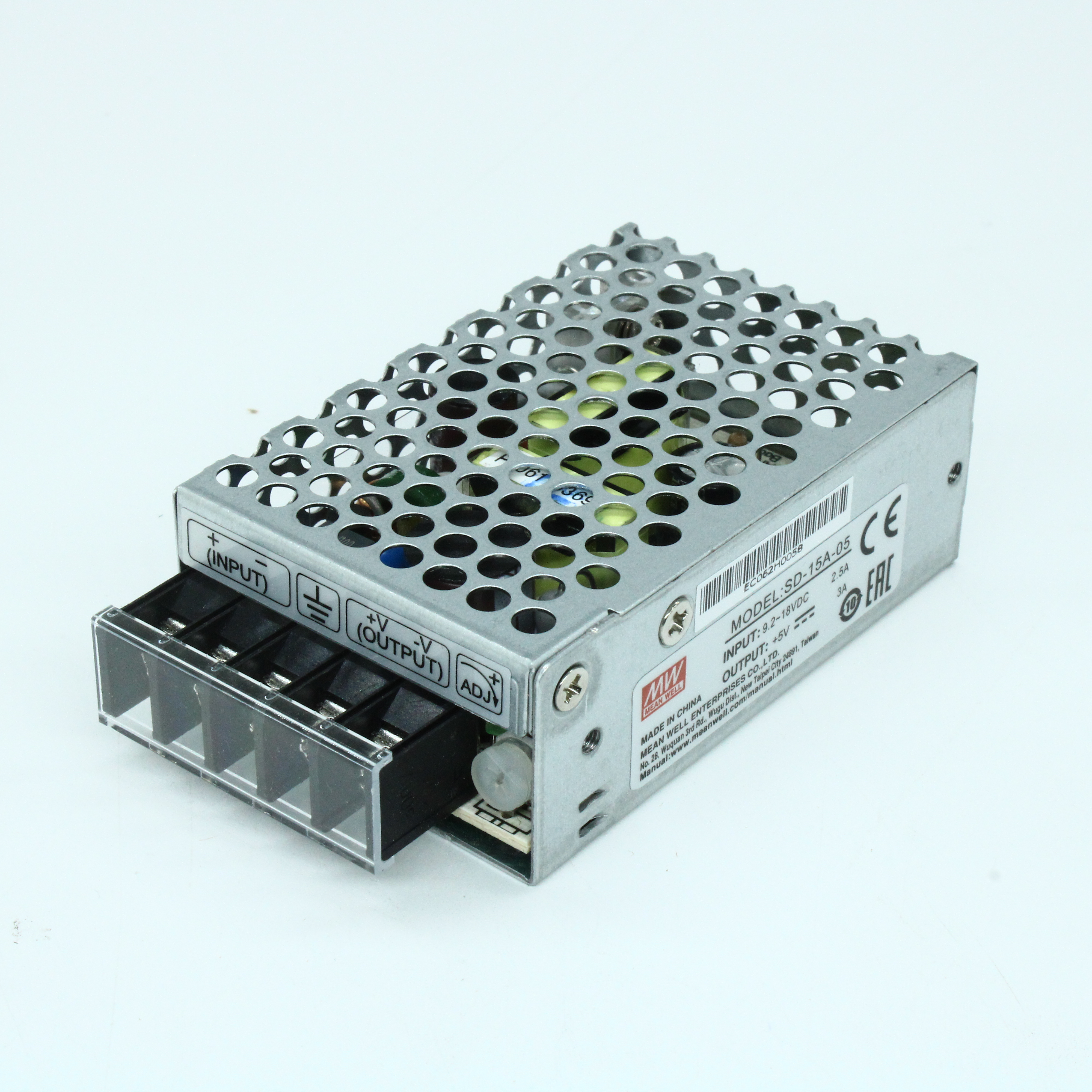 SD-15A-05 - DC-DC, 15 Вт, вход 9,2...18B DC, выход 5В/3А, изоляция 3000В DC, в кожухе 79х51х28мм, -10...+60°C