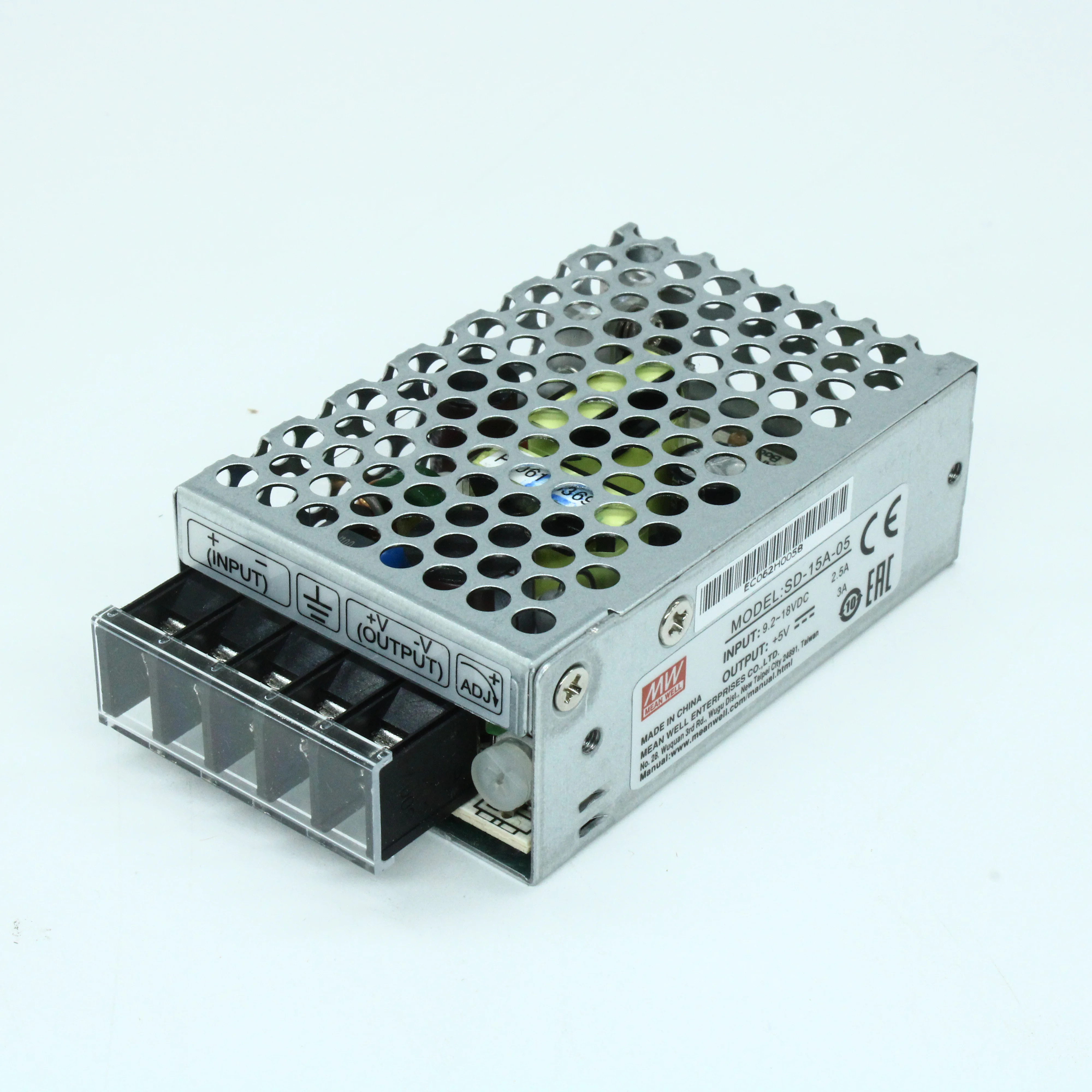 SD-15A-05 - DC-DC, 15 Вт, вход 9,2...18B DC, выход 5В/3А, изоляция 3000В DC, в кожухе 79х51х28мм, -10...+60°C