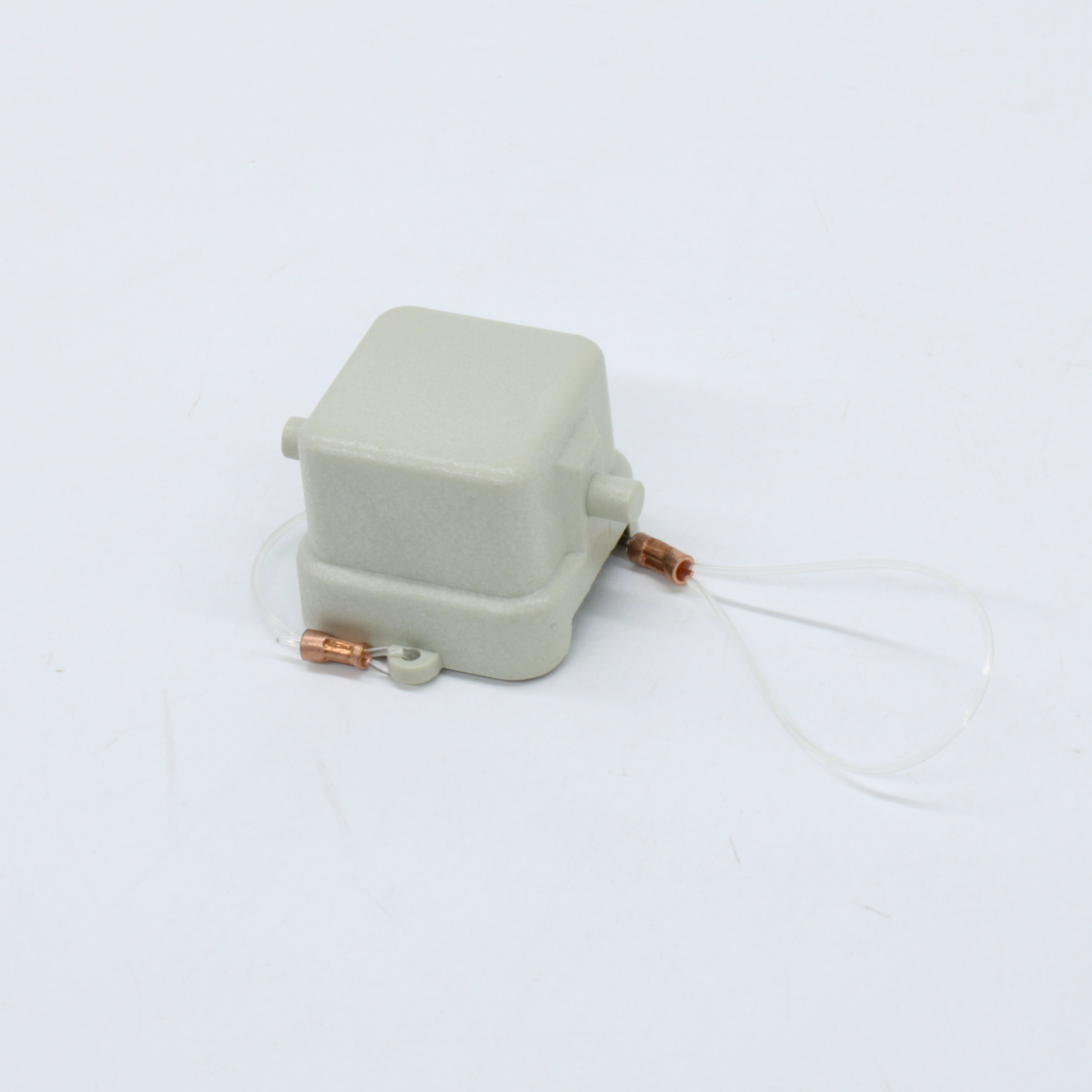 Защитная крышка S3A-PC-2B/1F - Защитная крышка, типоразмер S3A, с уплотнителем, для розеточной вставки, упоры для одной защелки, с удерживающей стропой от утери, пластик