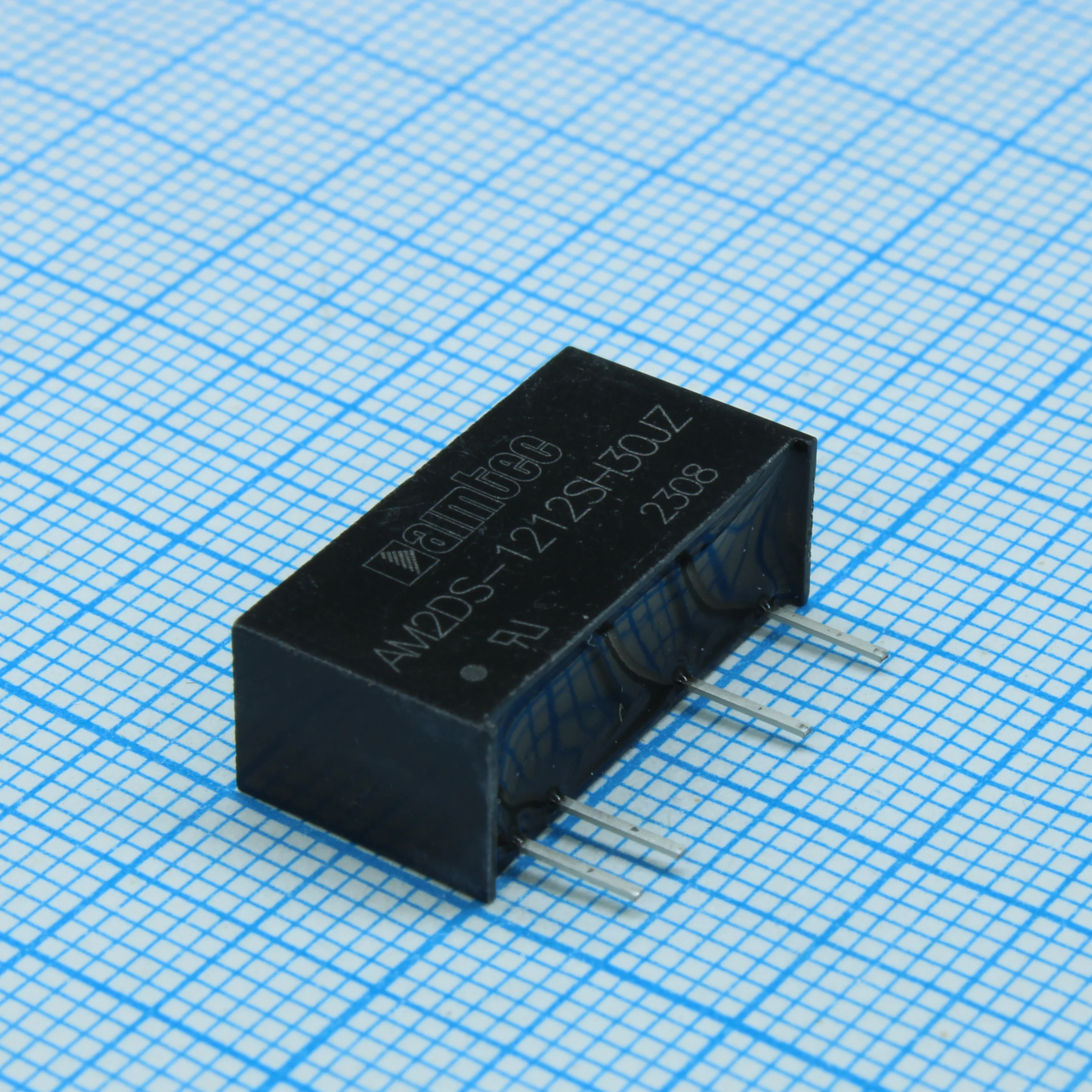 AM2DS-2405SH30JZ - DC/DC, 2Вт, вход 21.6…26.4В, выход 5В/0.04…0.4А, изоляция 3000В DC, КПД 80%, максимальная емкостная нагрузка не более 2400мкФ, SIP7, 19.65x7.05x10.16мм, -40…105°C, пластик
