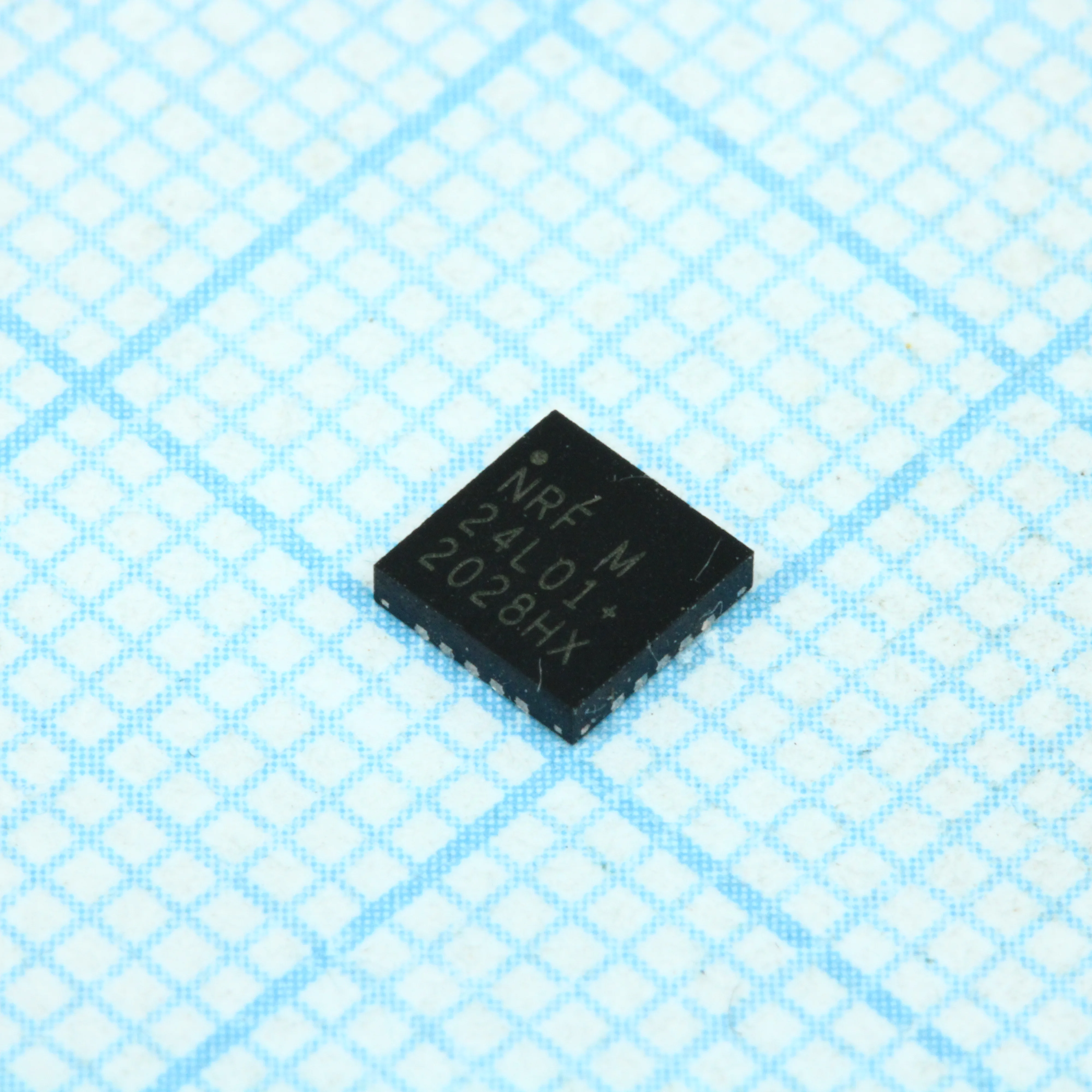 NRF24L01P-R - Радиотрансивер 2.4GHz, SPI, 1.9V-3.6V, -40...85°C