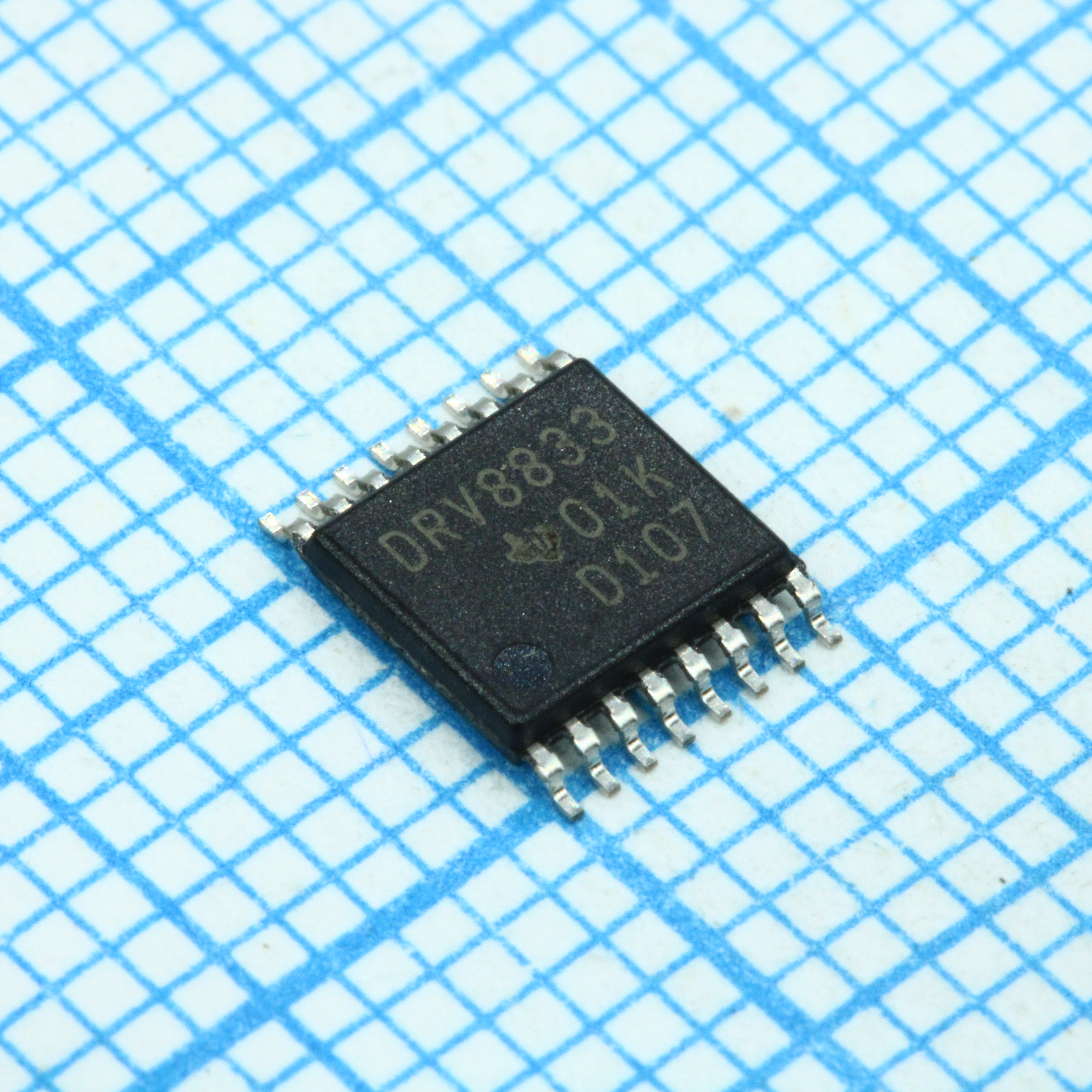 DRV8833PWPR - Контроллер-драйвер двигателей / движения / зажигания 2A LO VLTG BIPOLAR STEPPER MOTOR DRIVER