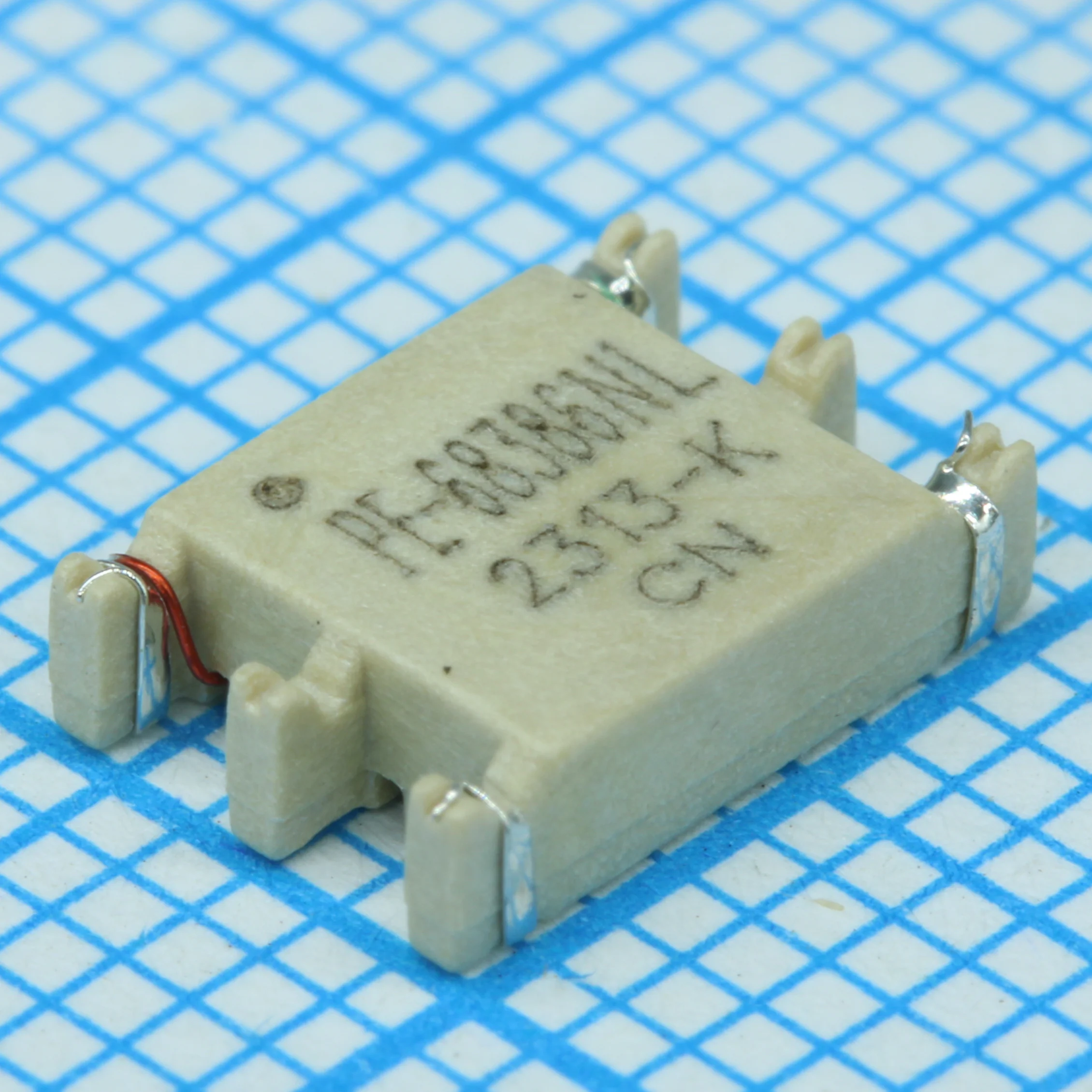 PE-68386NLT - Трансформатор импульсный 1:1 изоляция 1500В  0.6Ом первичная обмотка 0.6Ом вторичная обмотка 6 выводов для поверхностного монтажа автомобильного применения