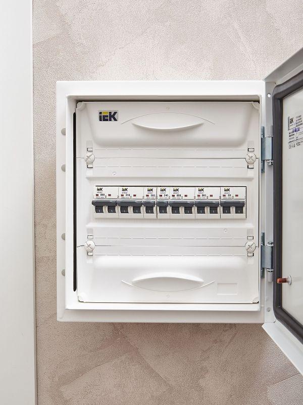 Выключатель автоматический модульный 1п C 63А M06N ARMAT IEK AR-M06N-1-C063