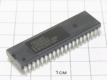 Микросхема P82C42PC