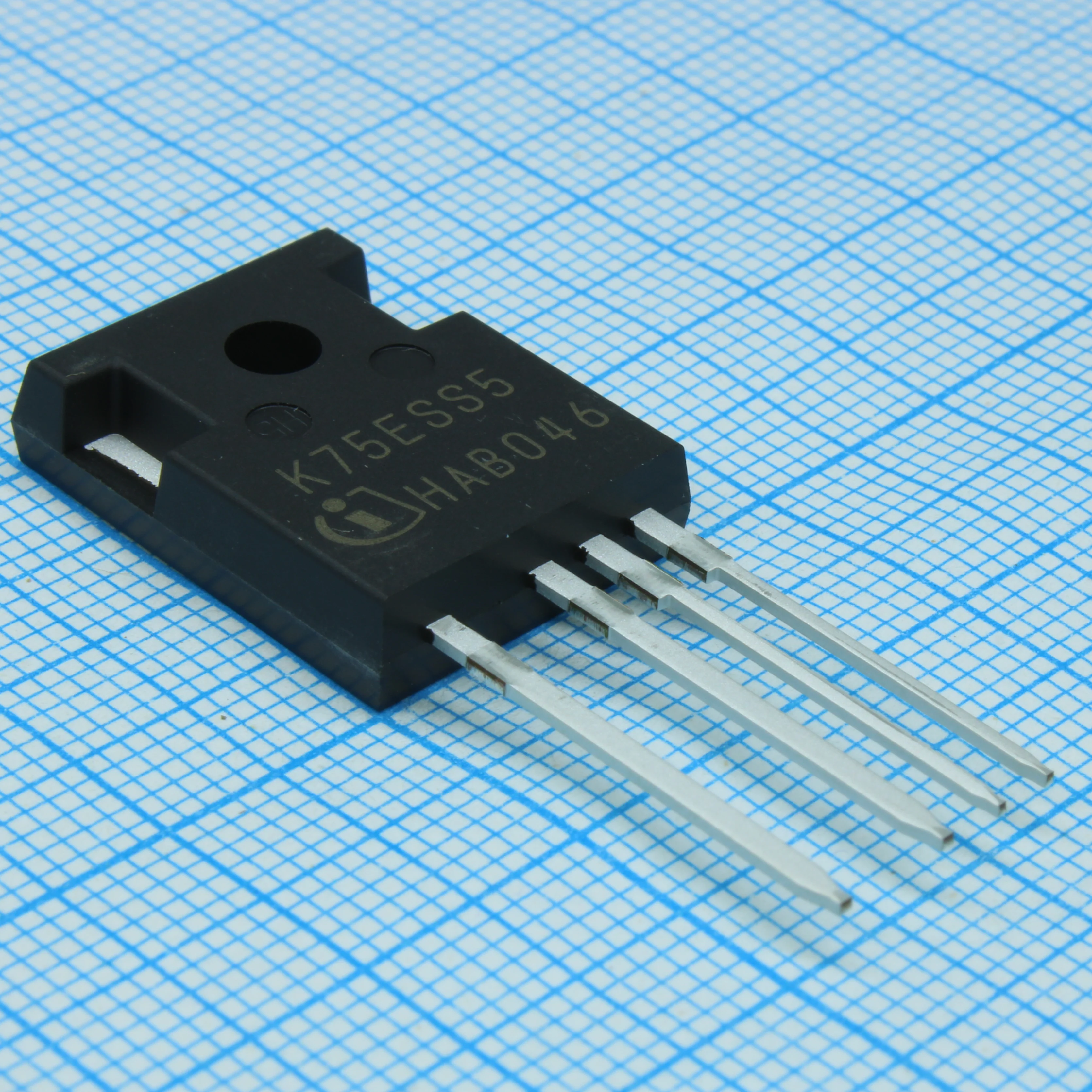 IKZA75N65SS5XKSA1 - Биполярный транзистор IGBT, 650В 75А