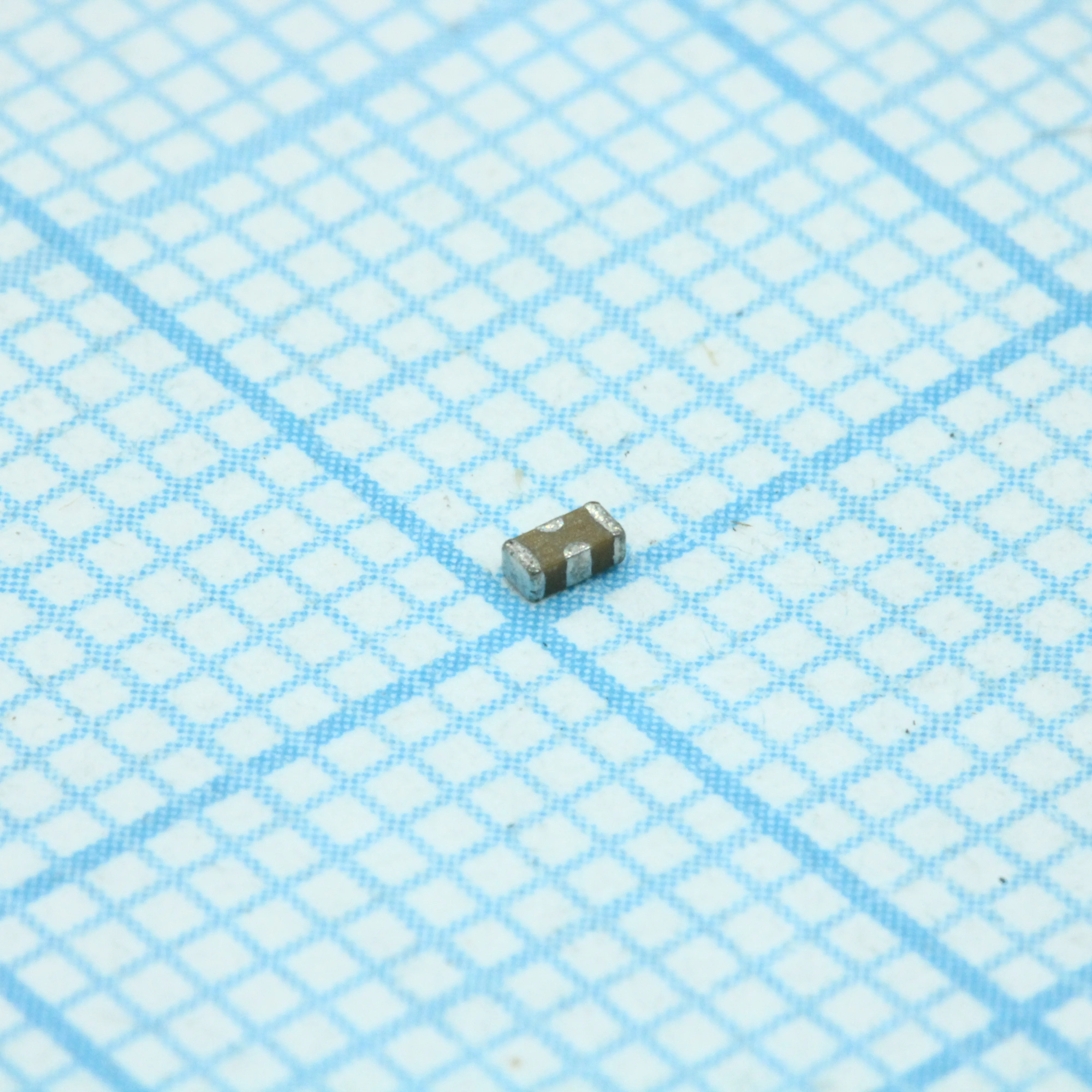 NFM18CC221R1C3D - EMI фильтр емкостной 220pF ±20% 16VDC 500mA Flat Style SMD 0603 T/R