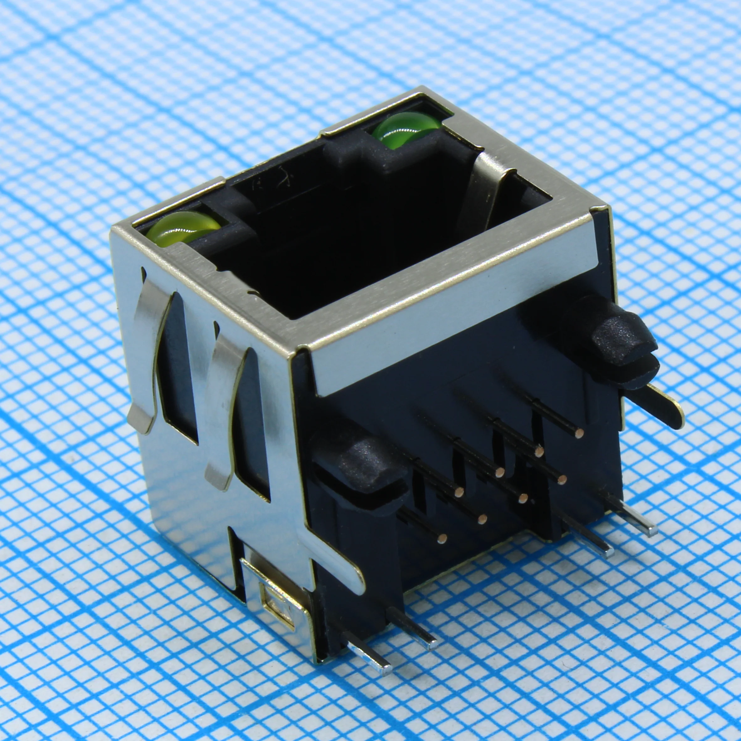L-KLS12-108-8P8C-1X1-2-Y/G-0-01 - Розетка 8P8C (RJ45) со светодиодами угловая монтаж в отверстие