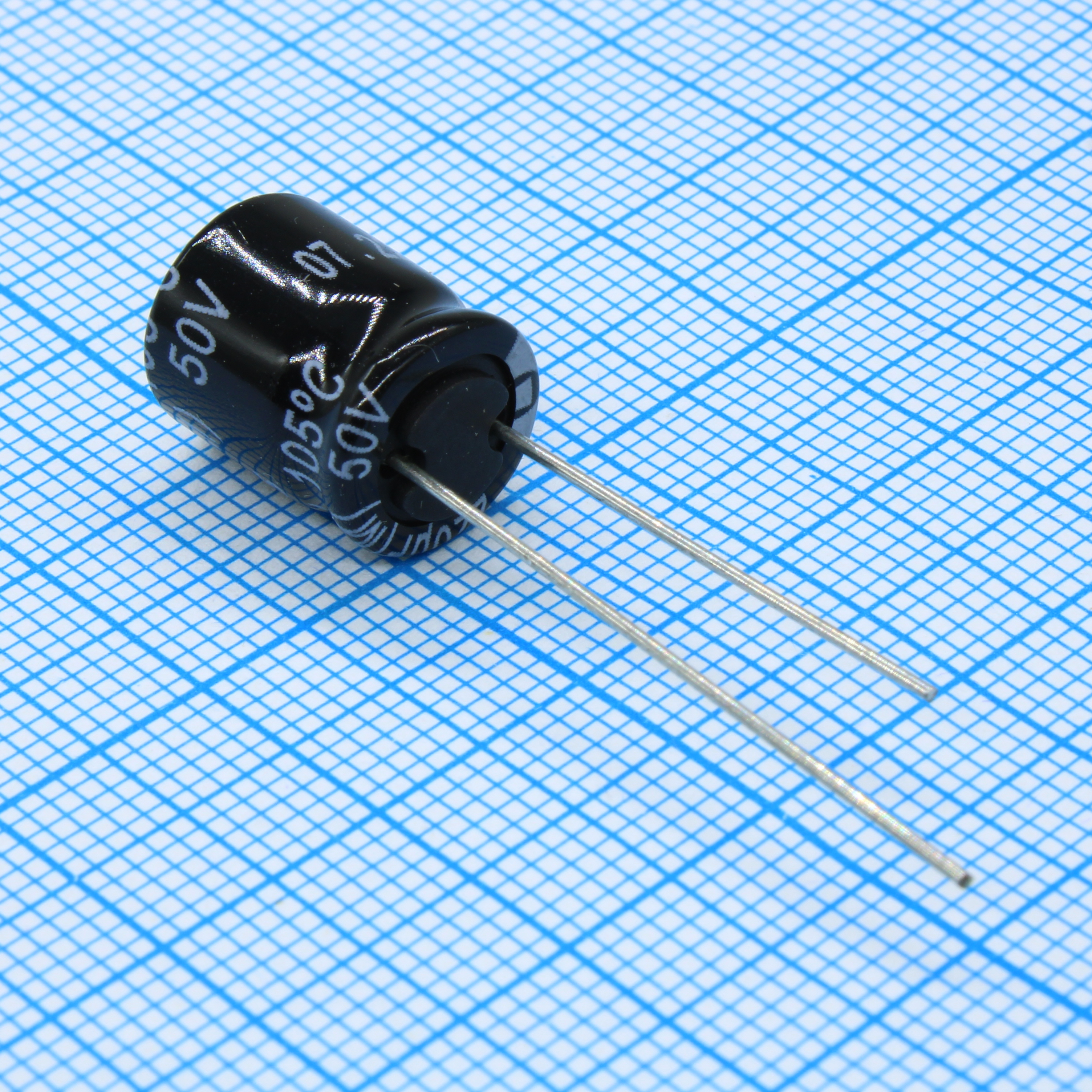 B41851A6227M - Конденсатор алюминиевый электролитический 220мкФ 50В ±20% (10х12.5мм) радиальный 5мм 300мА 2000час 105°C россыпь