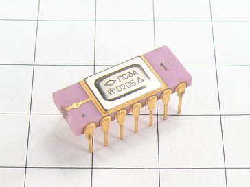 Микросхема 525ПС3А