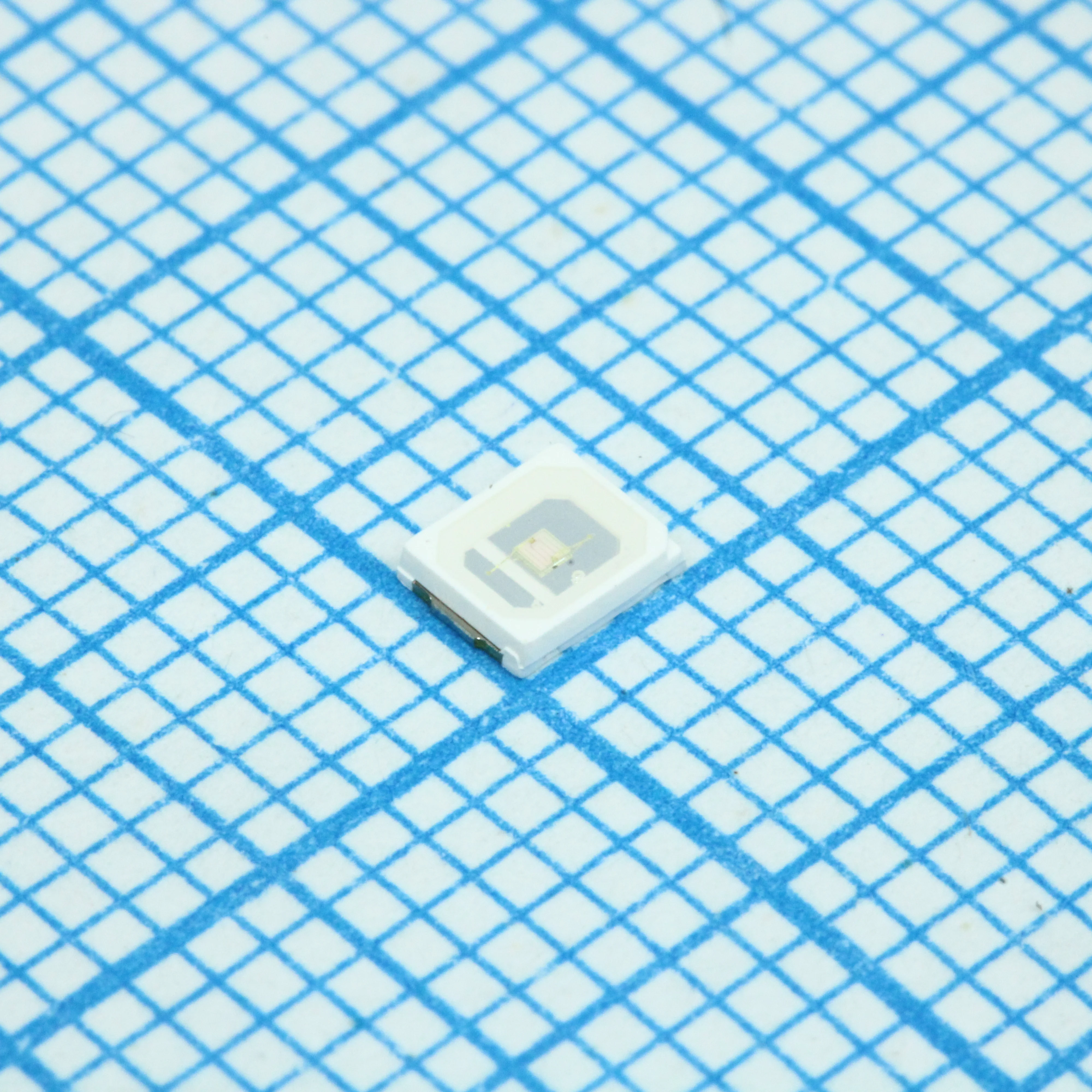 HL-A-2835D7GC-S1-08 - Светодиод smd 2,8х3,5мм/зеленый/ 529нм/2.6-3.4v/ 8300-11000мКд  @150мА/ Ifmax=150мА/ 120°/ 2.8x3.5x0.7мм