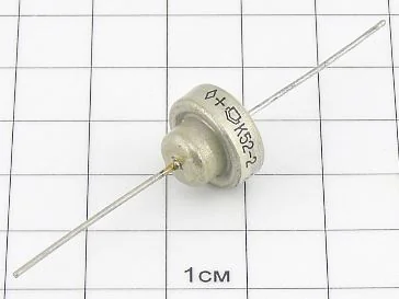 Конденсатор К52-2 80мкФ 6В 30% "5"