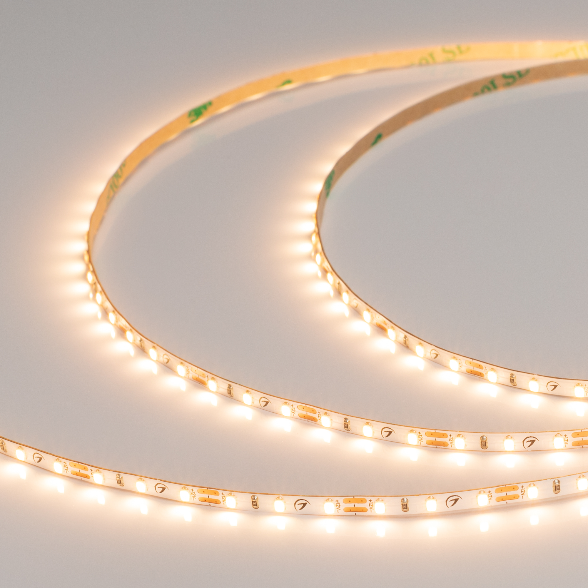 Лента MICROLED-M120-3.5mm 12V Warm2700 (8.3 W/m, IP20, 2216, 3m) 033120 - Гибкая узкая лента MICROLED, светодиоды smd 2216, 120 шт/м (360 шт. на 3 м), белая плата 3.5 мм, скотч 3М. Цвет ТЕПЛЫЙ 2700K. Питание 12V, мощность 8.3 Вт/м (24.9 Вт на 3 м), угол 1