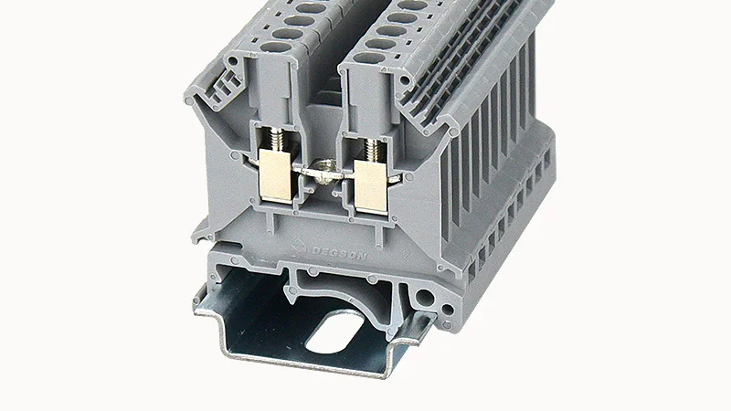 Проходная клемма PC2.5-01P-11 - Проходная клемма, тип фиксации провода: винтовой, номинальное сечение: 2.5 мм кв., 24A, 500V, ширина: 5,2 мм, цвет: серый, зажимная клетка - латунь, винтовая перемычка, тип монтажа: DIN35