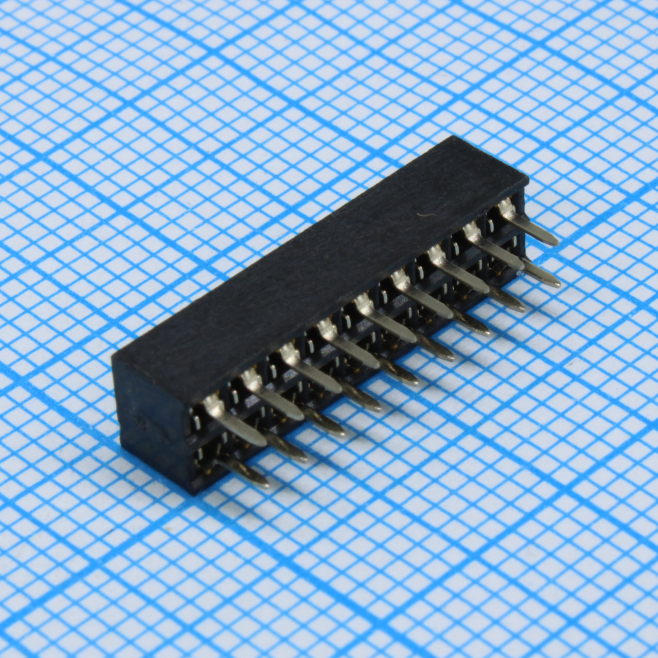 DS1026-05-2X9S8BV - Гнездо на плату 2x9 конт., шаг 2.00мм, высота 4.3мм, позолоч.