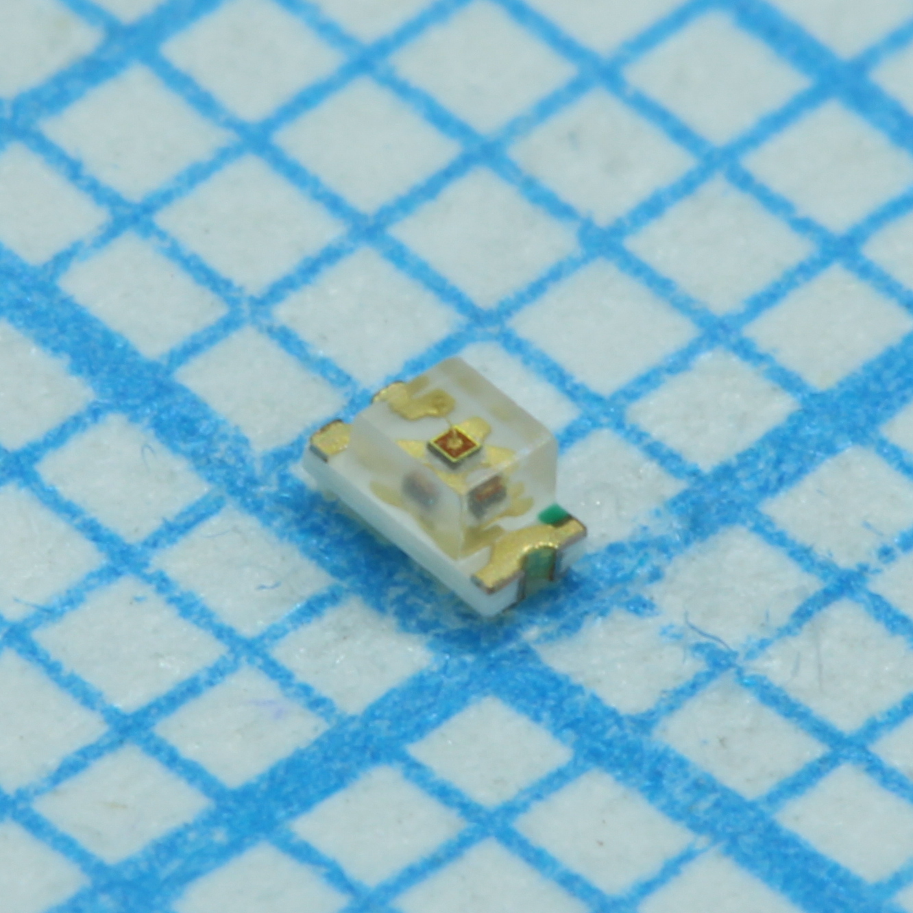 FYLS-0603PURC - Светодиод SMD 0603 красный ультра 225-450мКд 130° 632нм высота 0.8мм