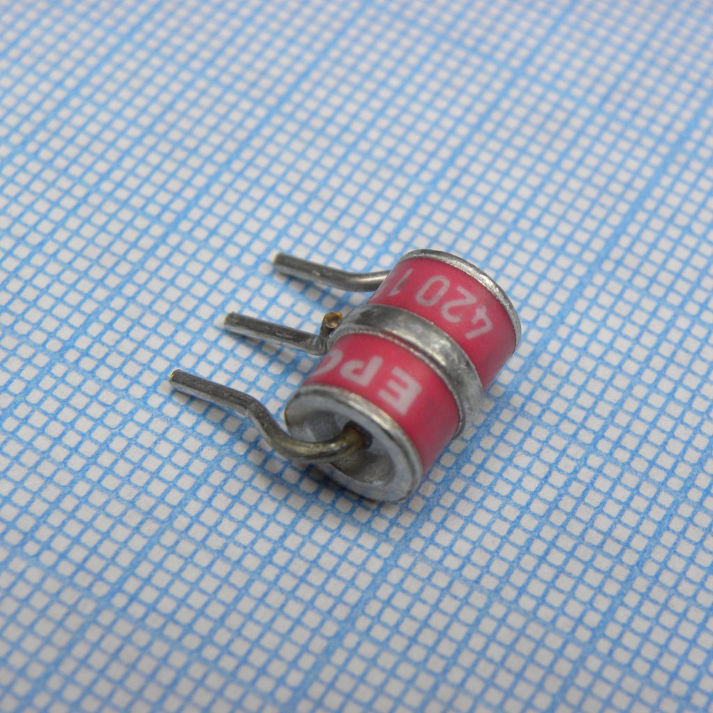 B88069X7960B502 - 8x10mm 420V ±20% 10kA/10A 3-х элек. T83A420X