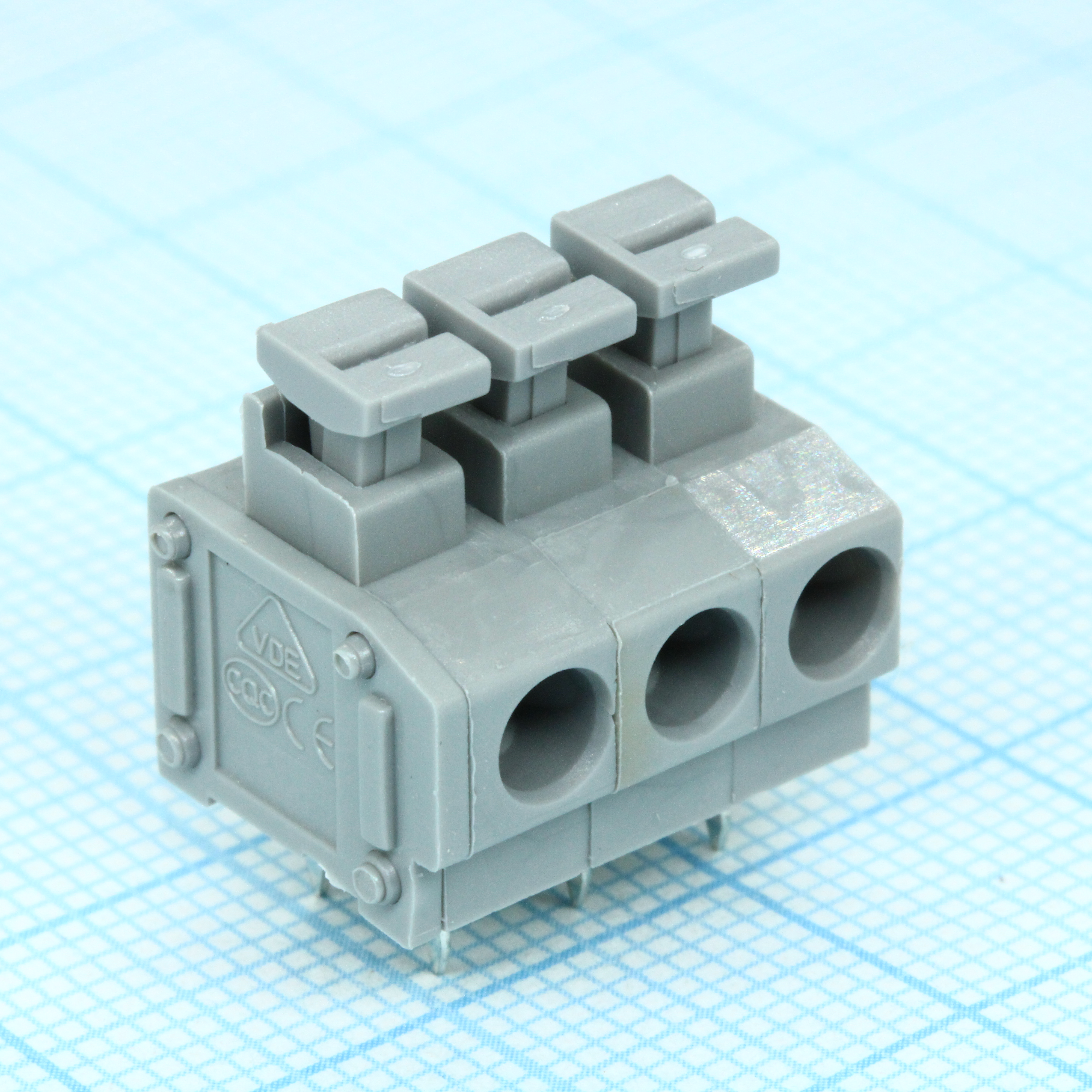 DG235-5.0-03P-11-00A(H) - Нажимной безвинтовой клеммный блок 3 контакта. Зажим типа торцевой контакт. Серия DG235-5.0