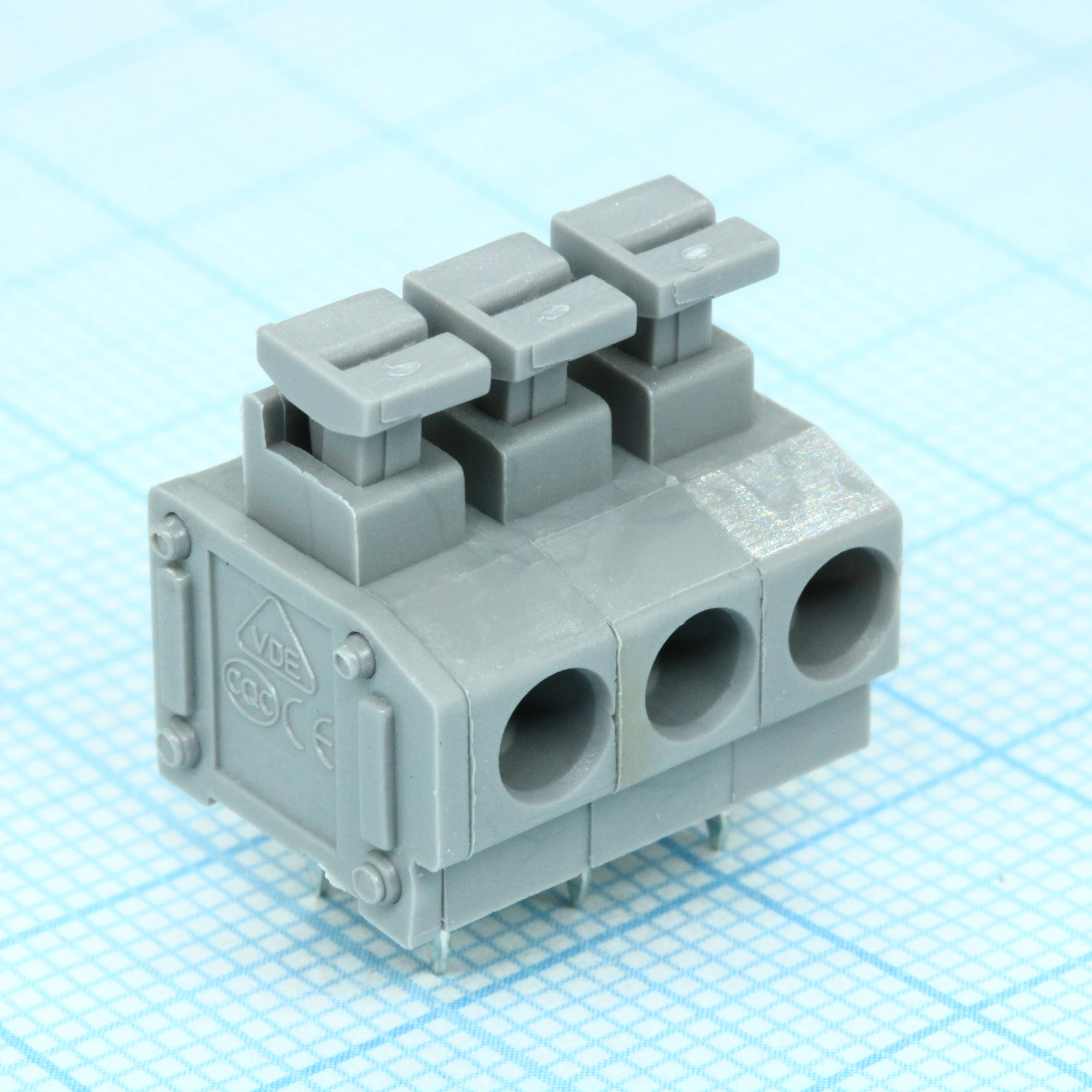 DG235-5.0-03P-11-00A(H) - Нажимной безвинтовой клеммный блок 3 контакта. Зажим типа торцевой контакт. Серия DG235-5.0